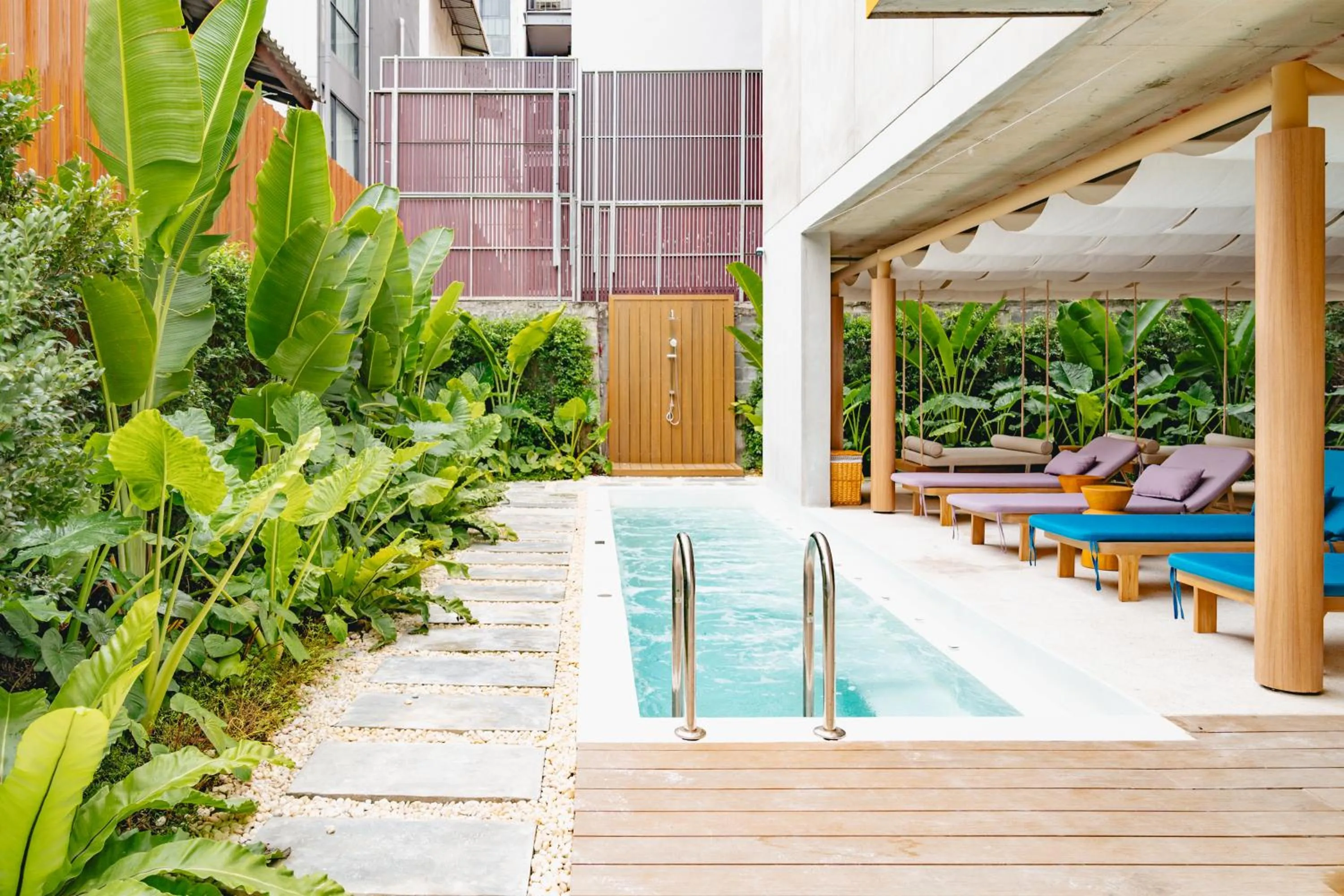 Swimming pool in VELA be Bangkok Siam