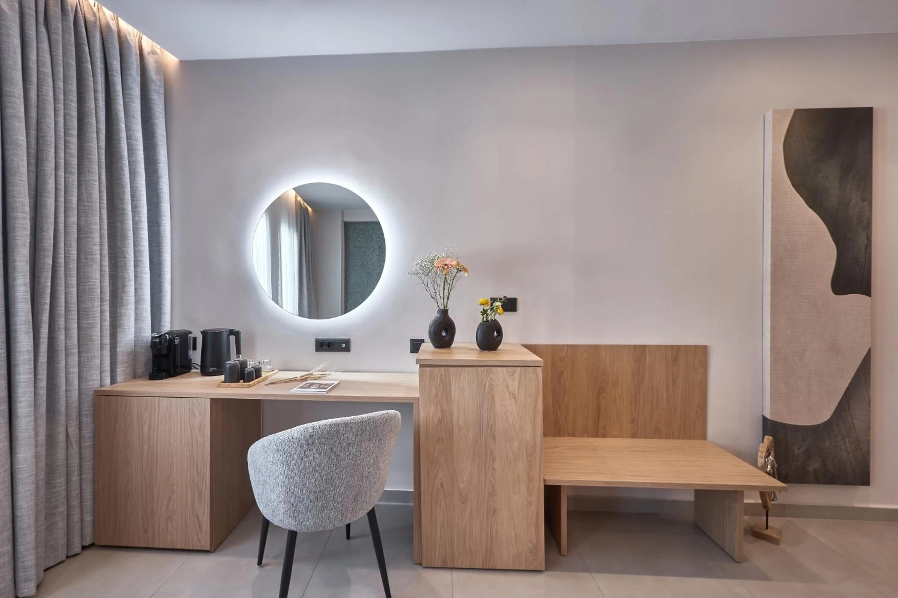 Seating area in Athens City Suites