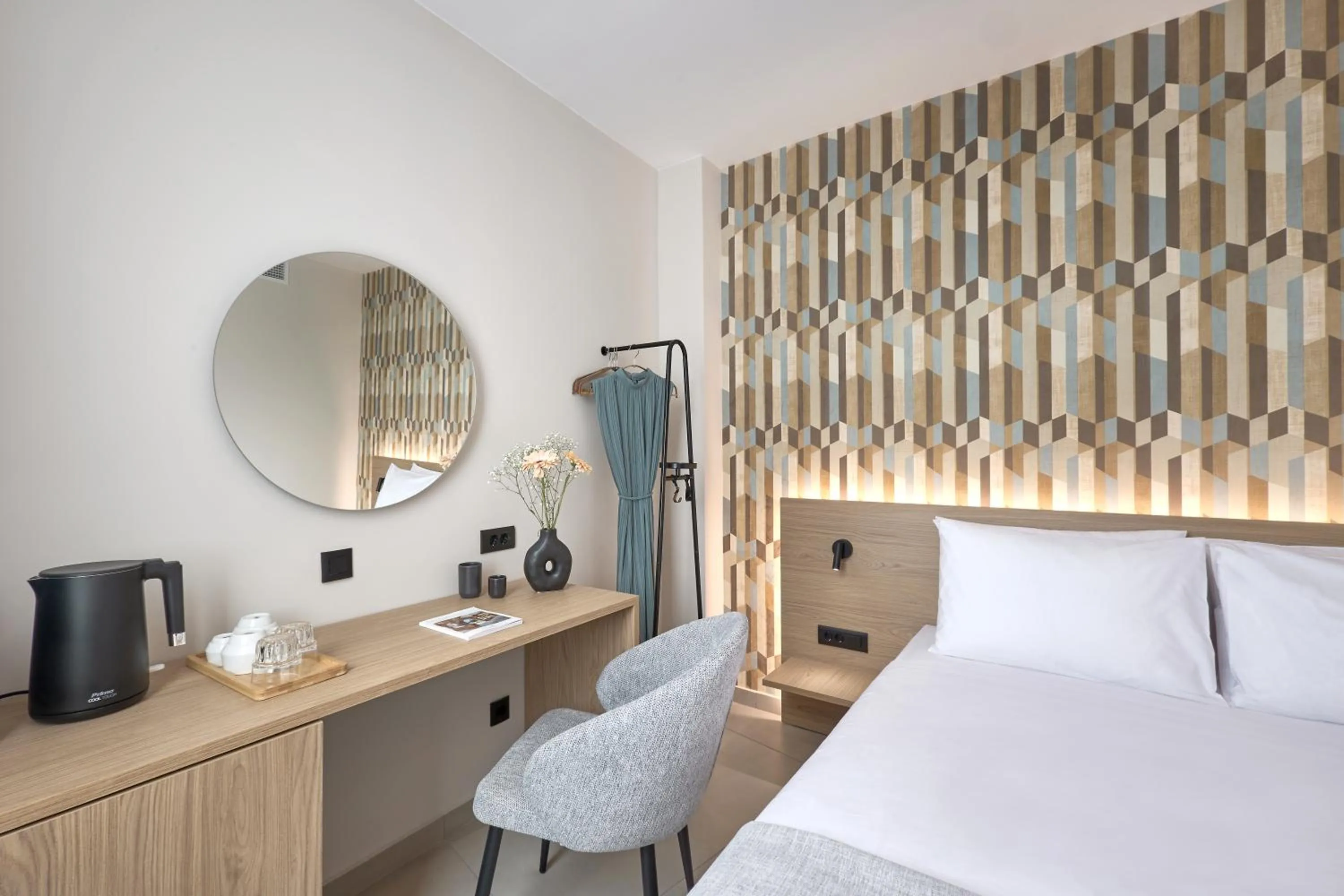 Bedroom, Bed in Athens City Suites