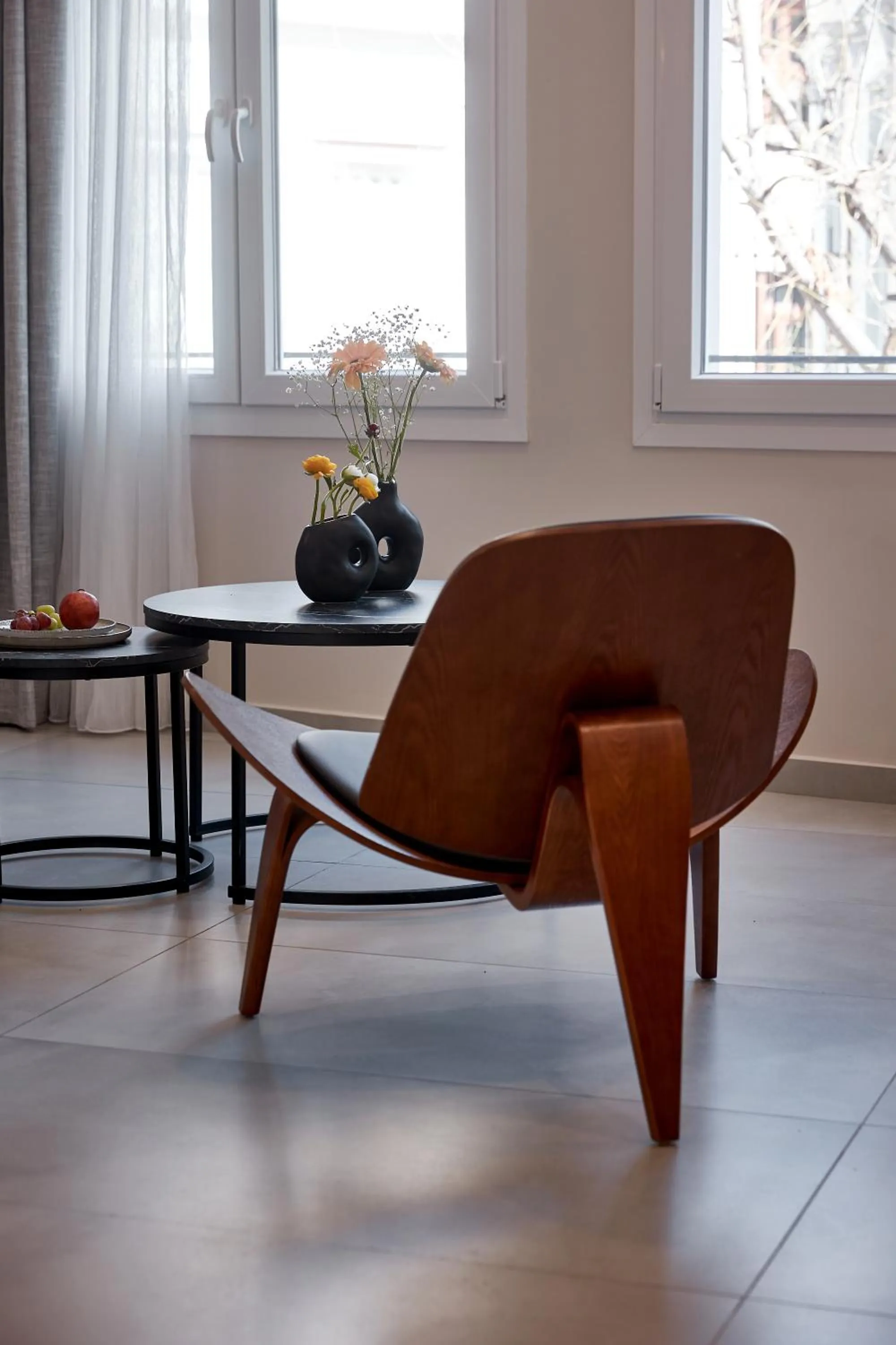 Seating area in Athens City Suites