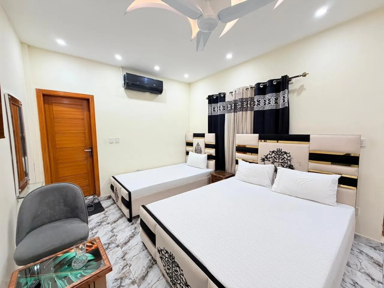 Bedroom, Bed in Serene Elegance Hotel