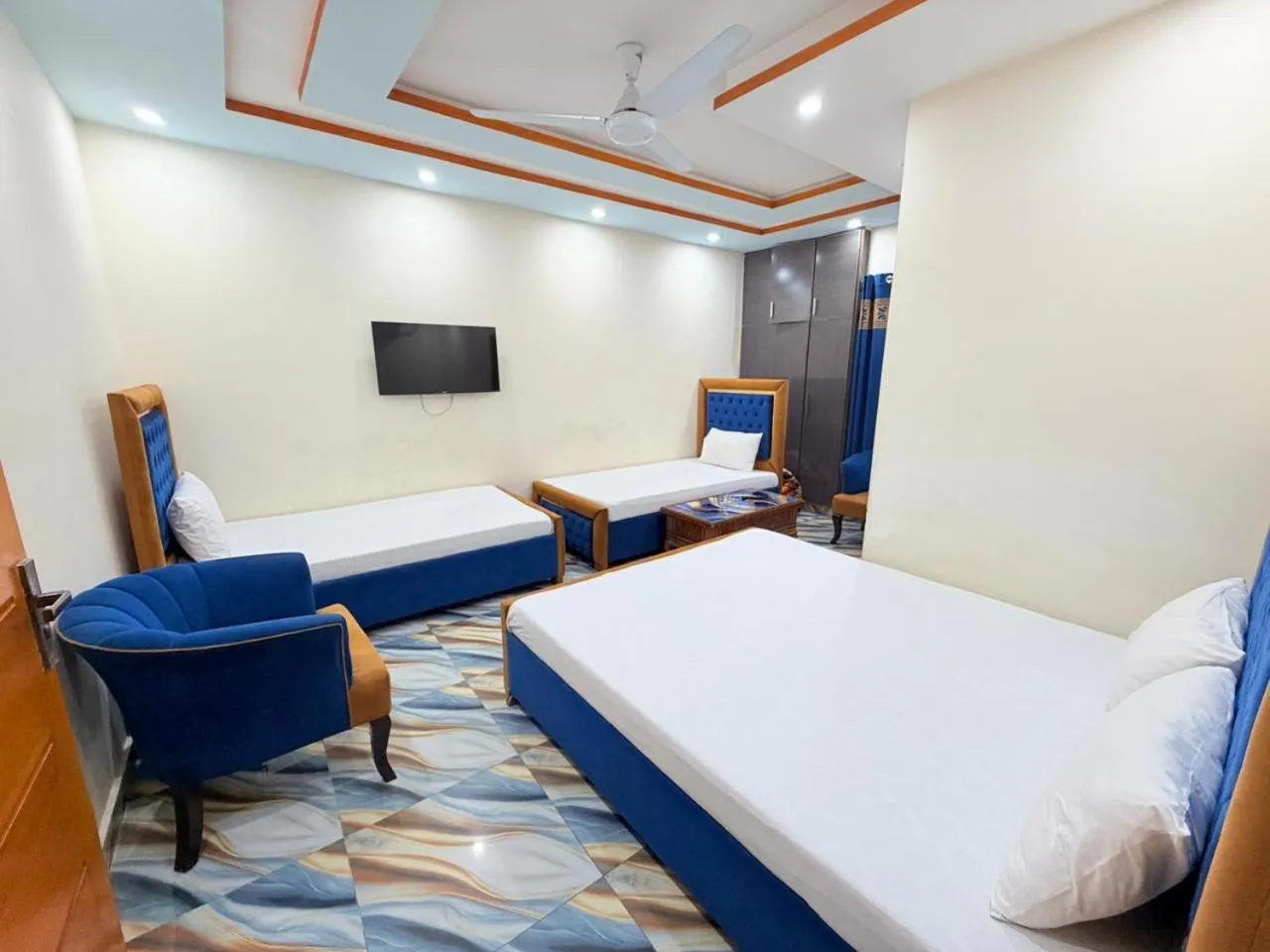 Bedroom, Bed in Serene Elegance Hotel