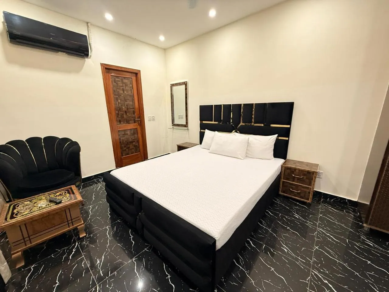 Bed in Serene Elegance Hotel