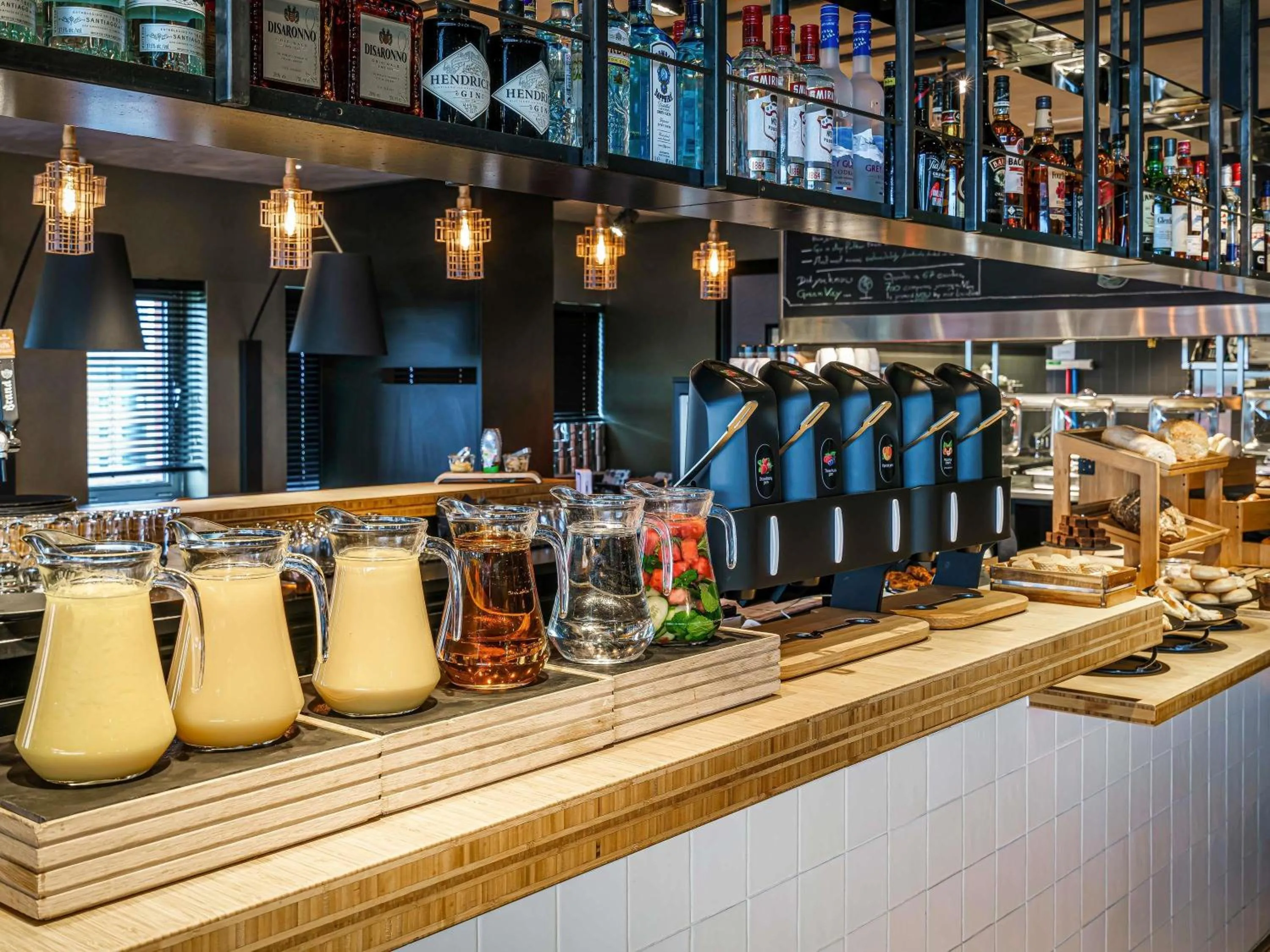 Breakfast in Mercure Amsterdam Sloterdijk Station