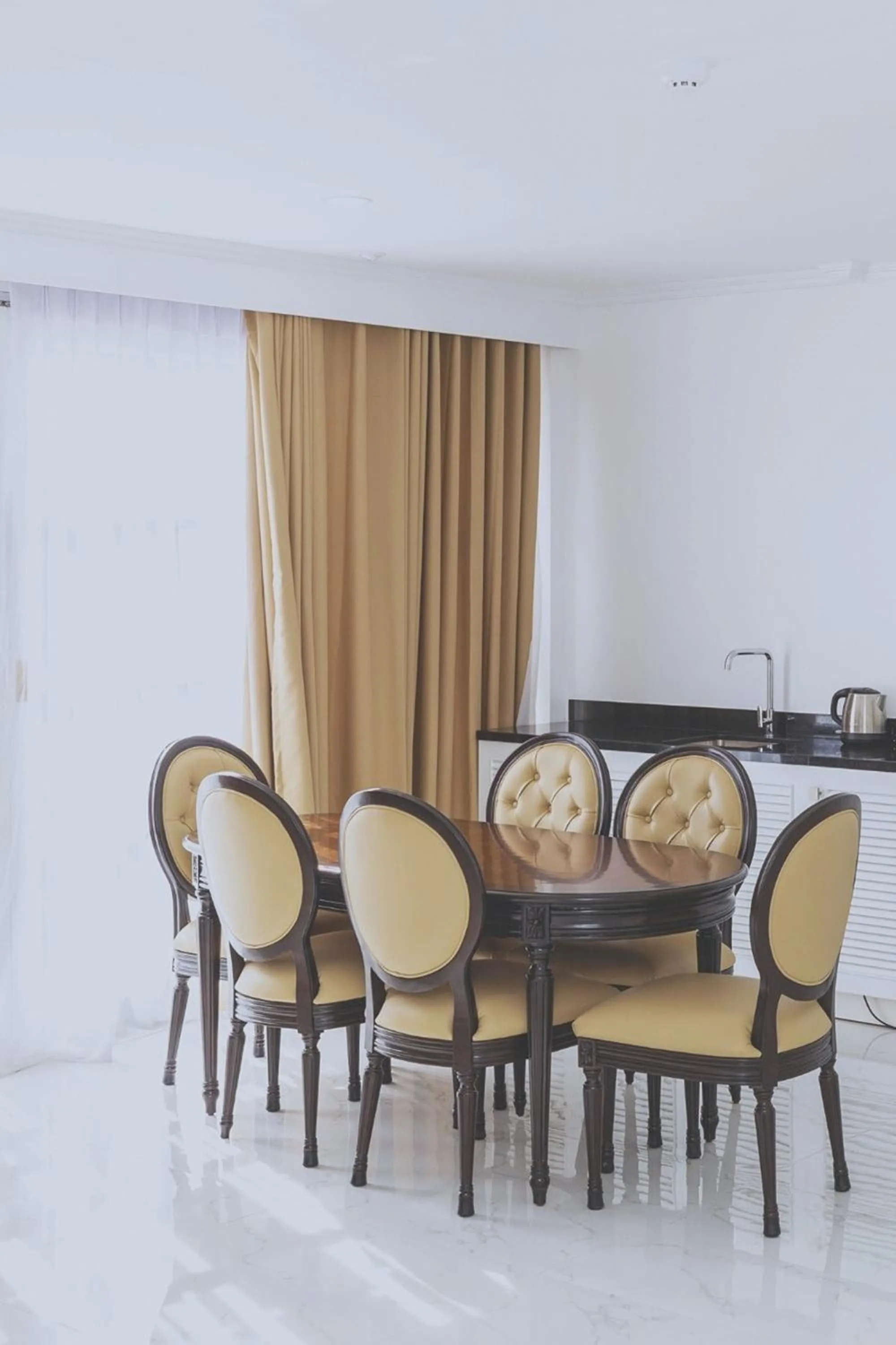 Seating area in The Mark Resort Cebu