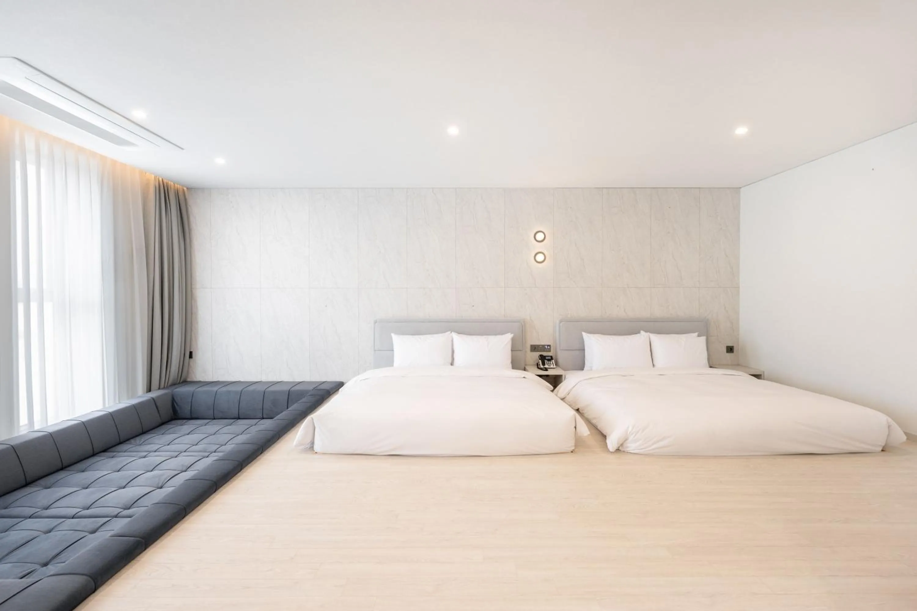 Bedroom, Bed in Gyeongju city hotel