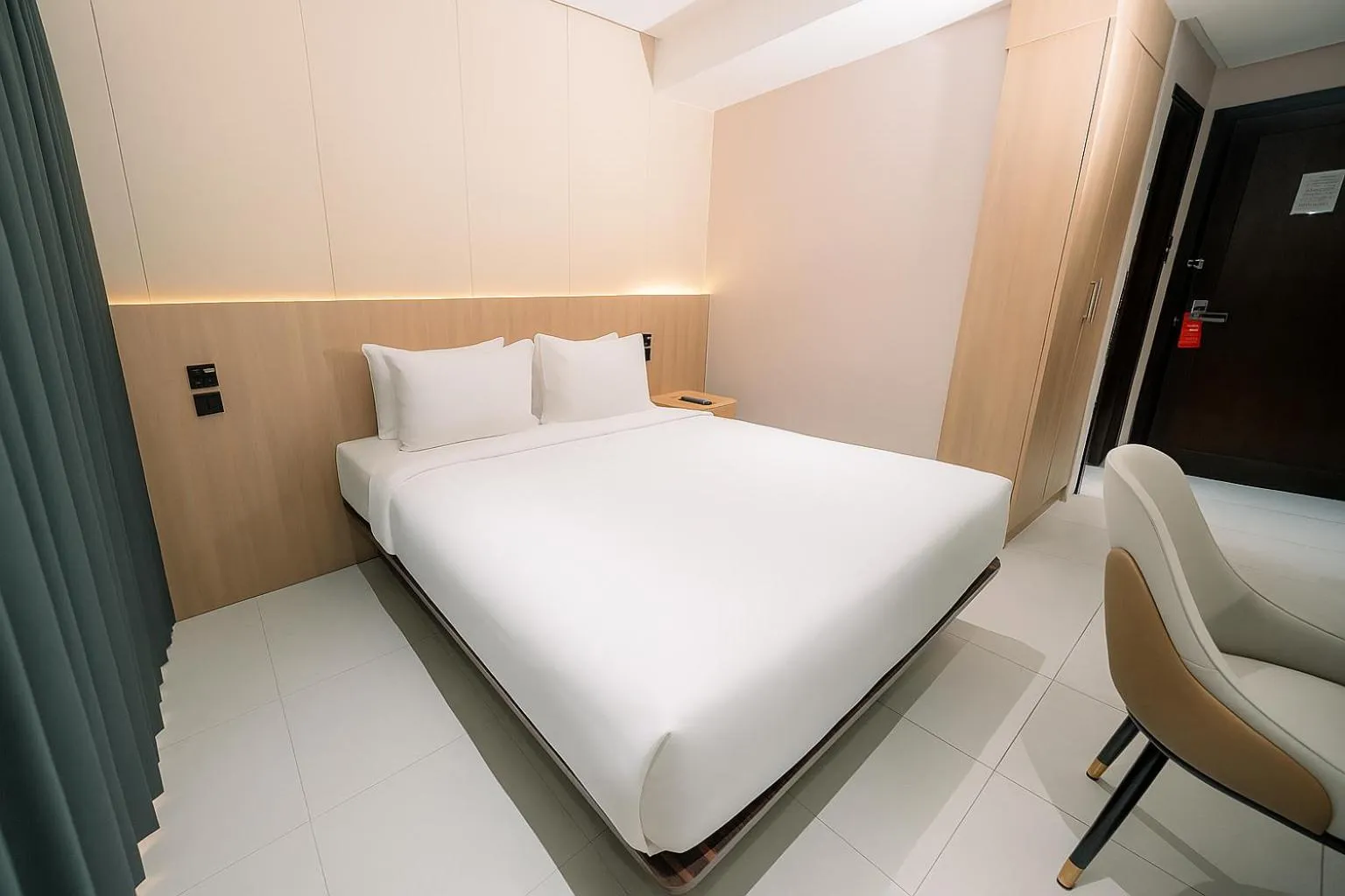 Bedroom, Bed in Shankee Suites Sudirman