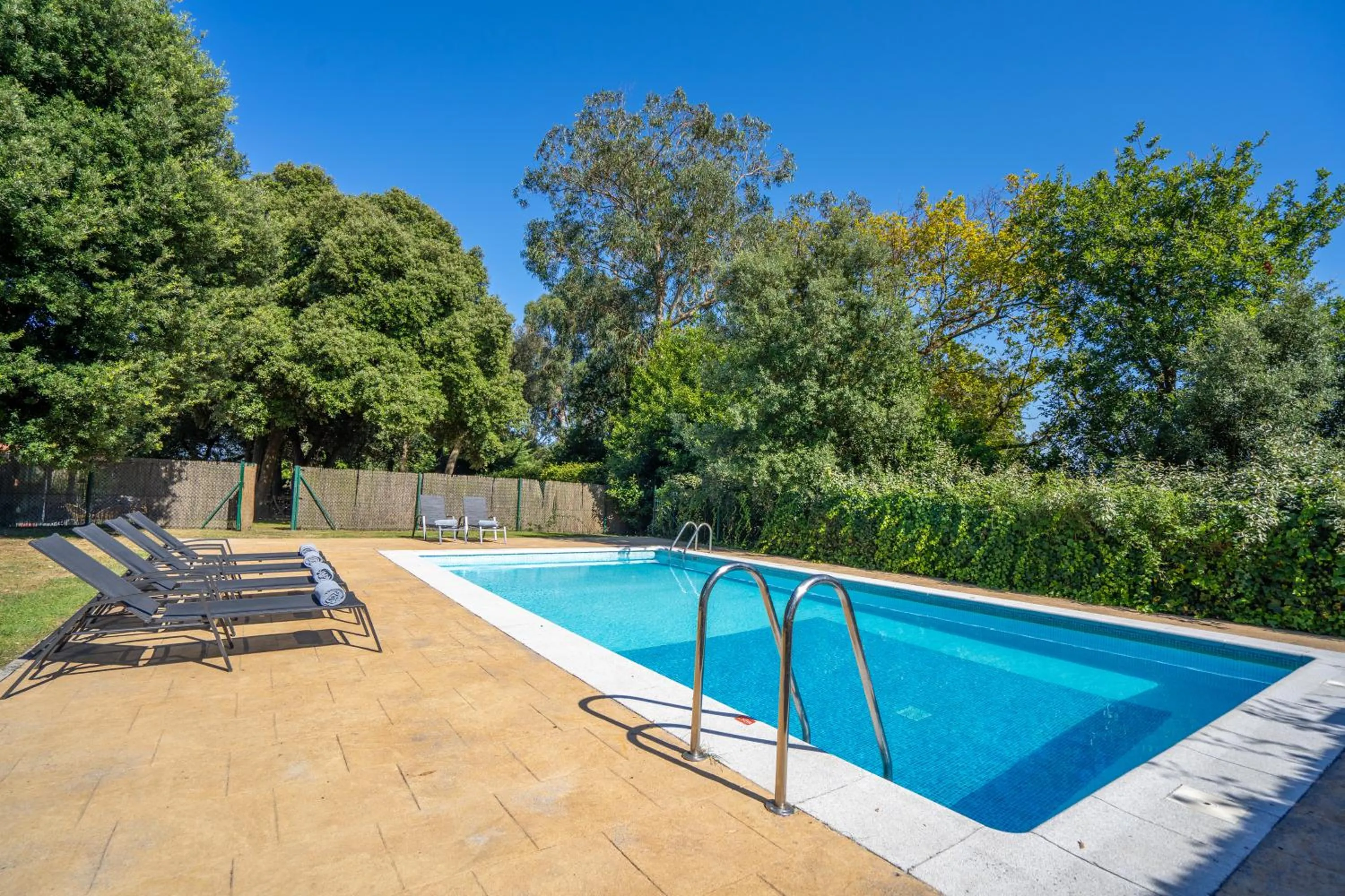 Garden in Hotel Torres de Somo