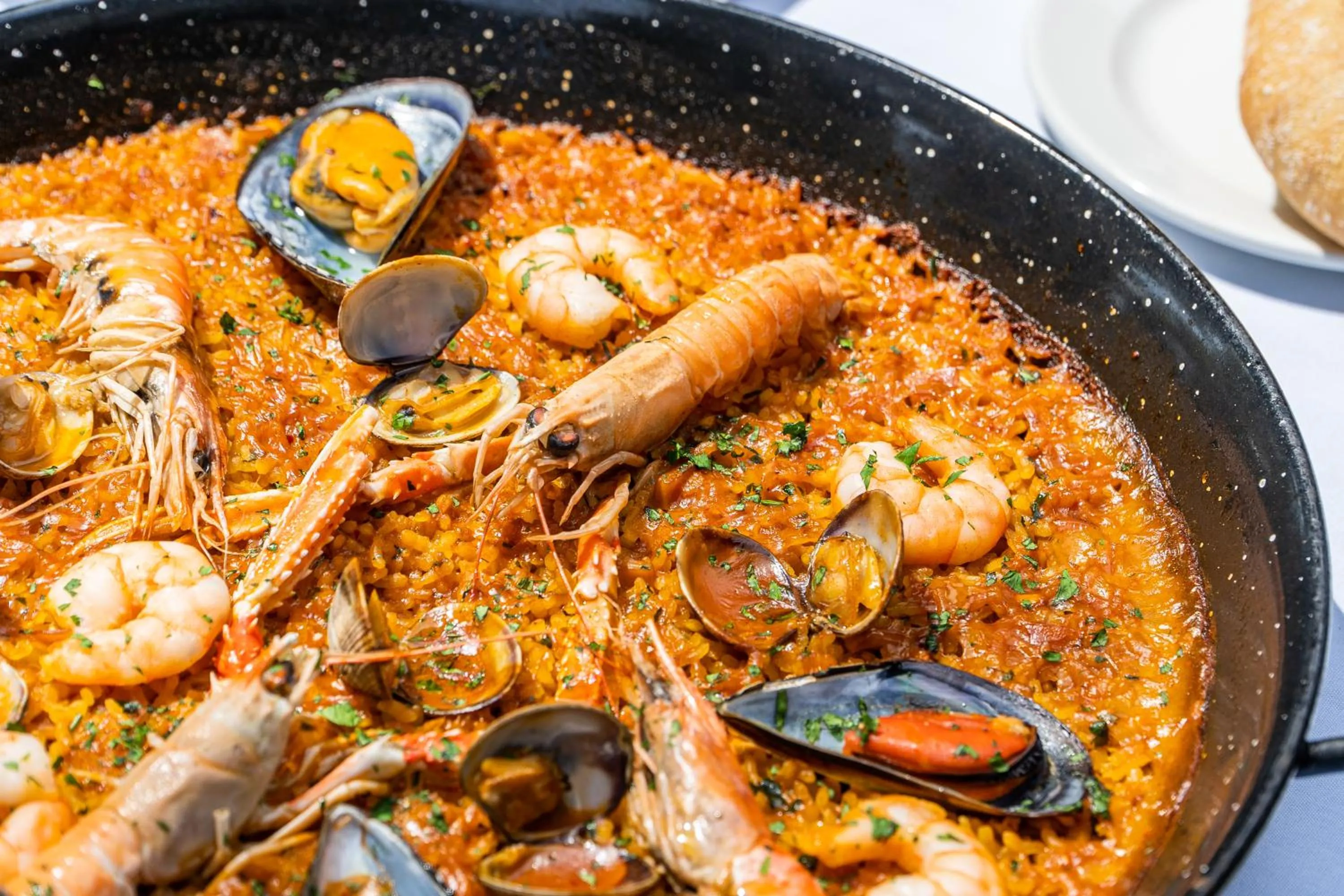 Restaurant/places to eat in Hotel Torres de Somo