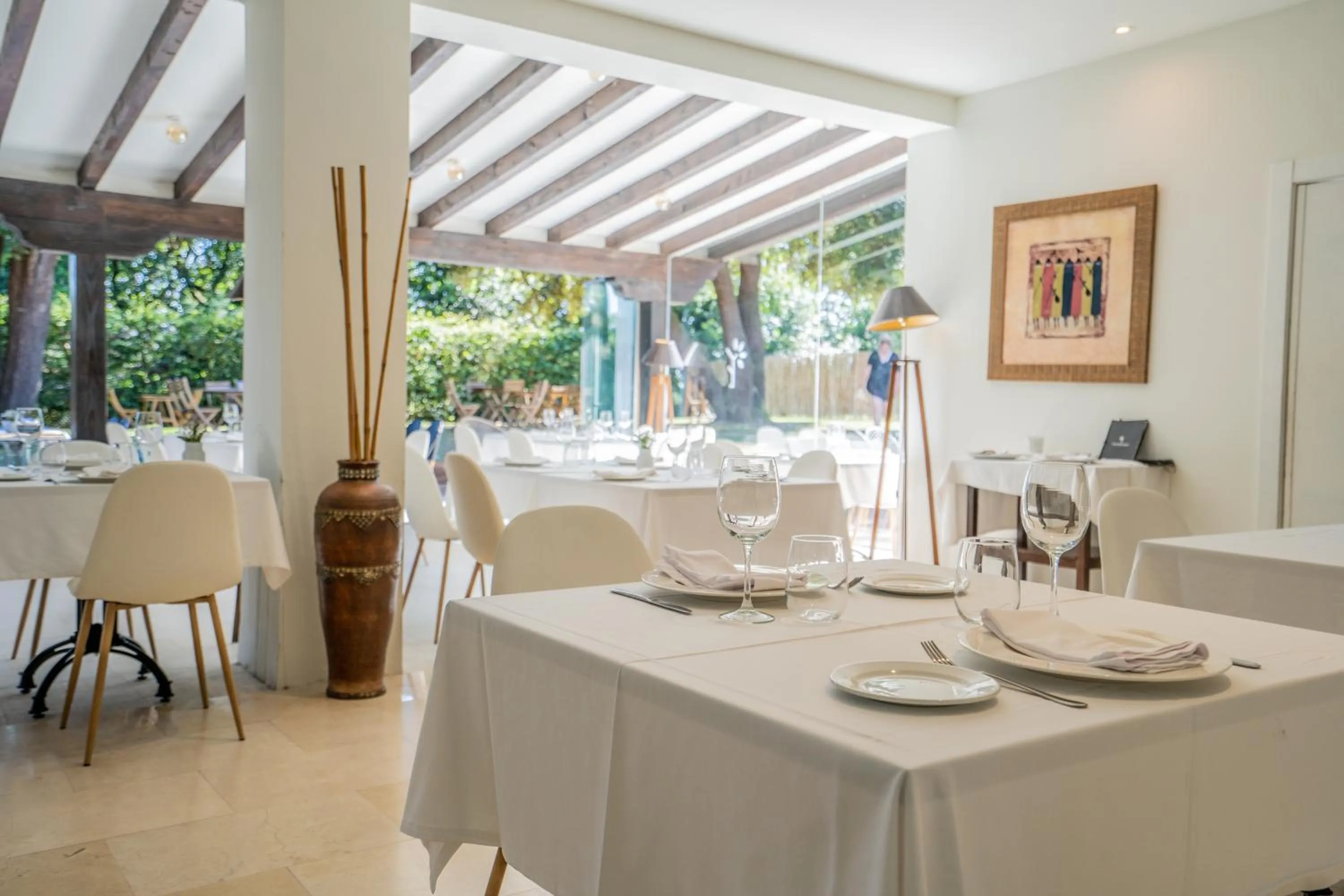 Restaurant/places to eat in Hotel Torres de Somo