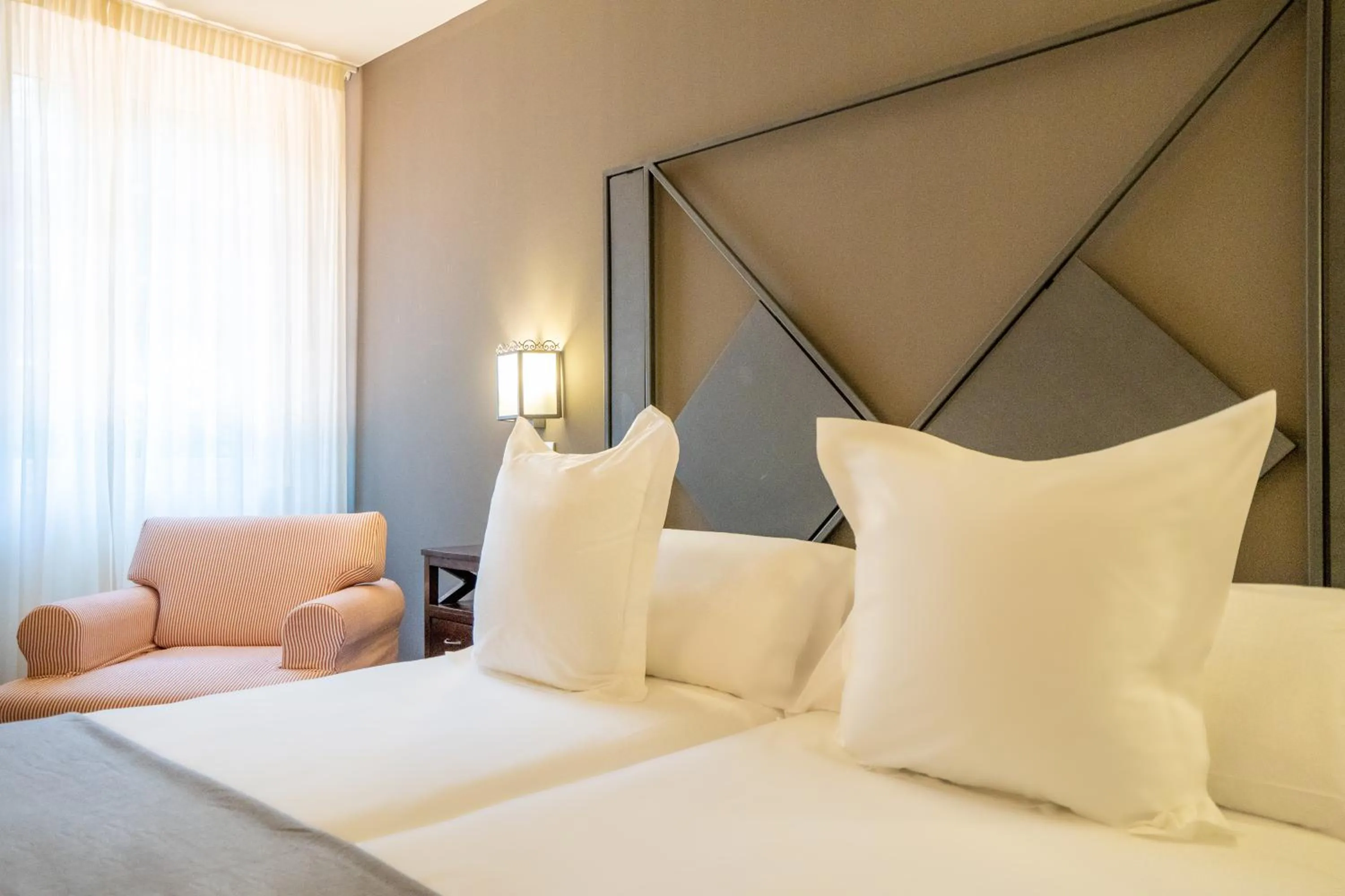 Property building, Bed in Hotel Torres de Somo