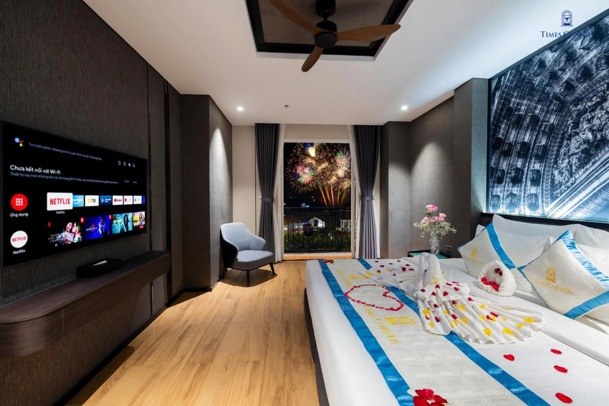 Bed in Times Corner Amalfi Hotel