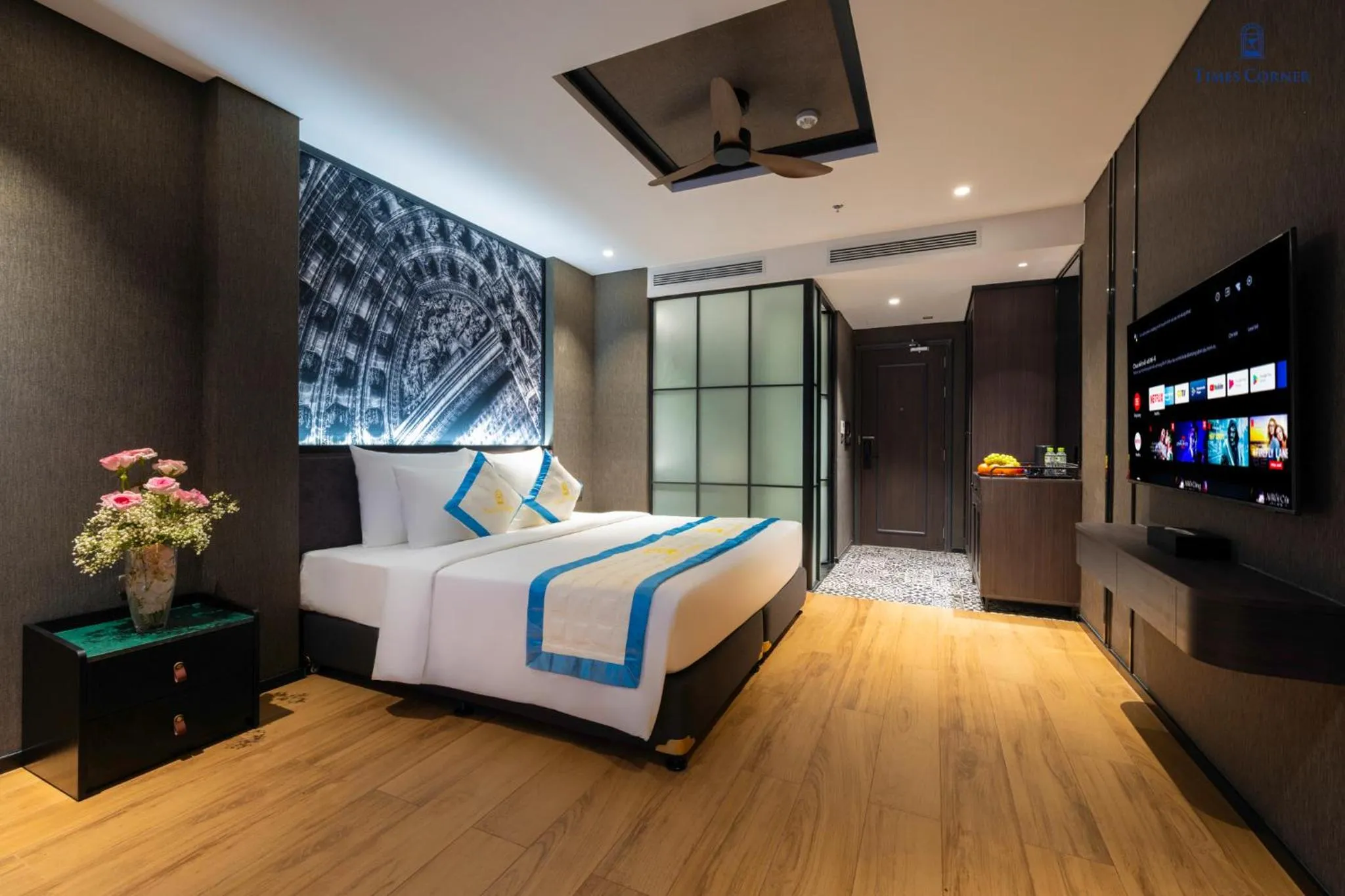 Bed in Times Corner Amalfi Hotel