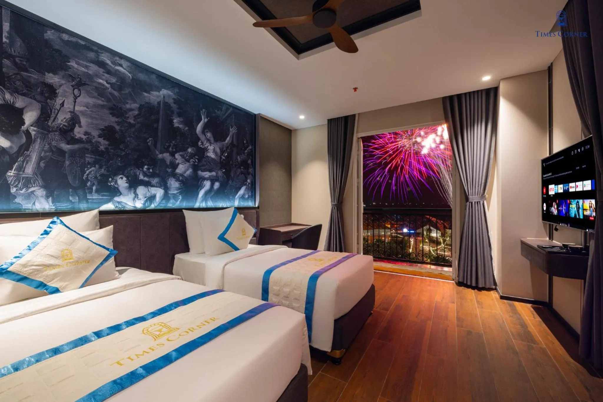 Photo of the whole room, Bed in Times Corner Amalfi Hotel