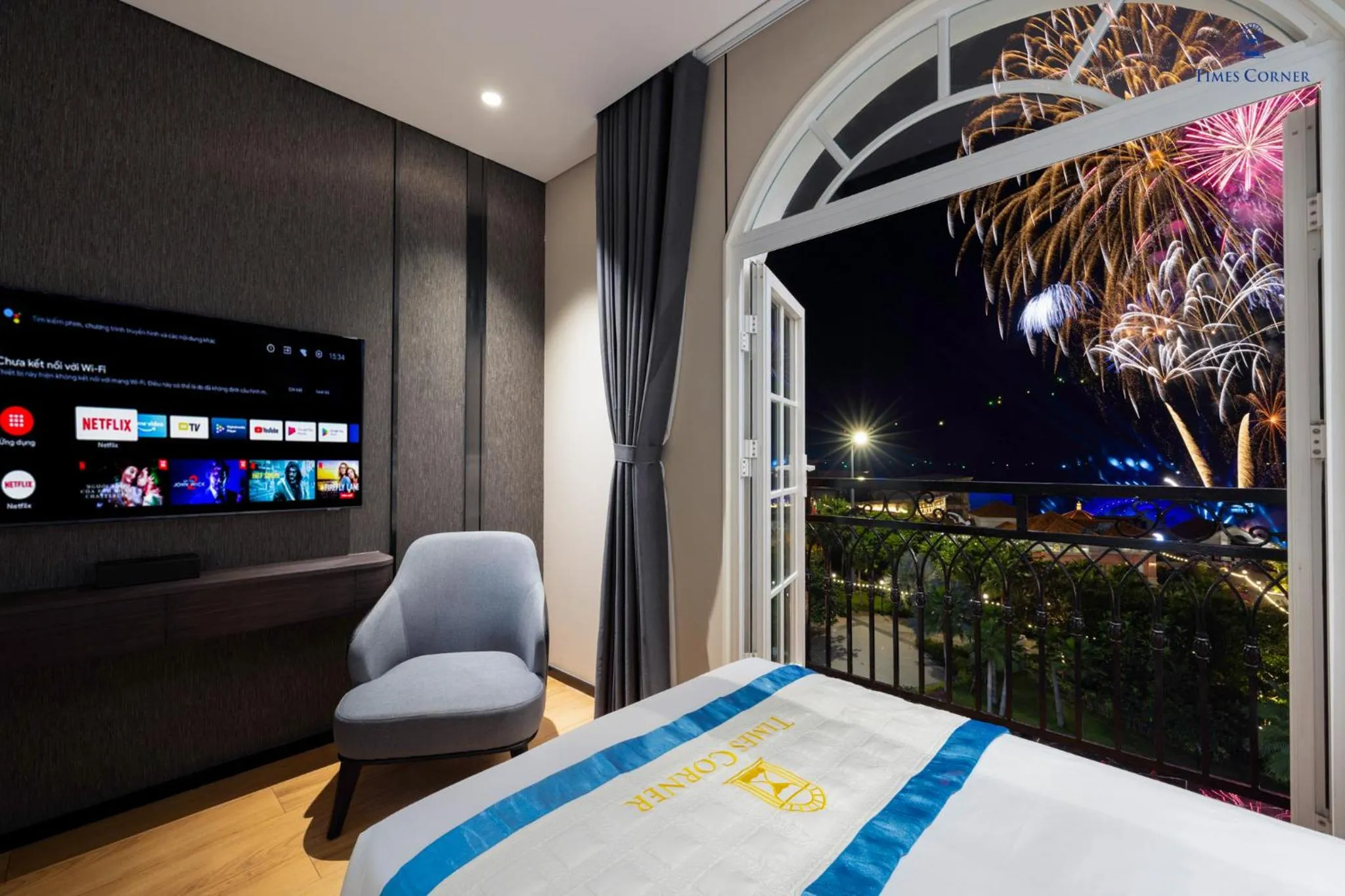 Bed in Times Corner Amalfi Hotel