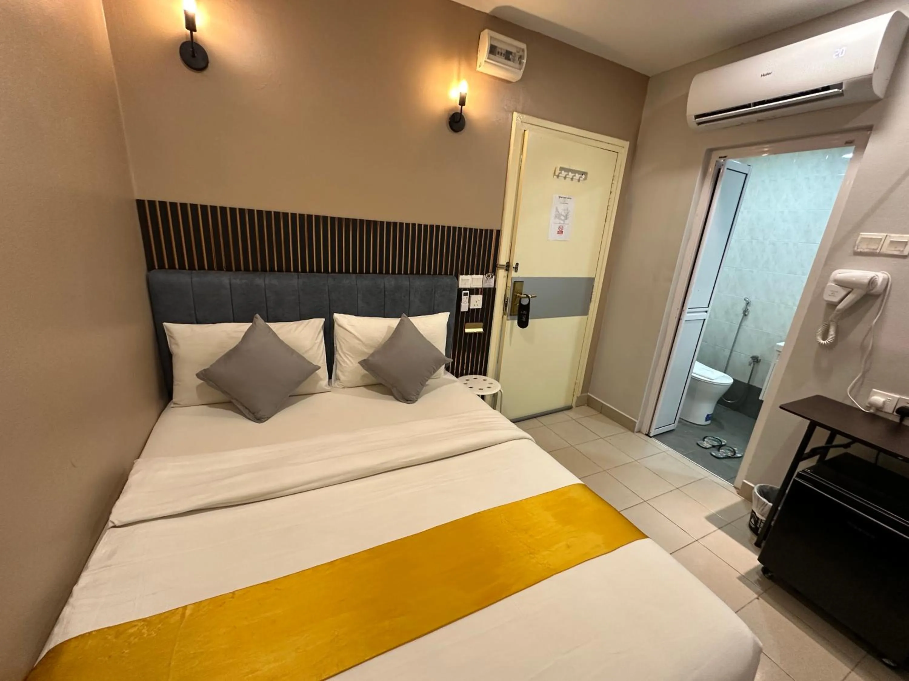 Bedroom, Bed in SS Grey Hotel