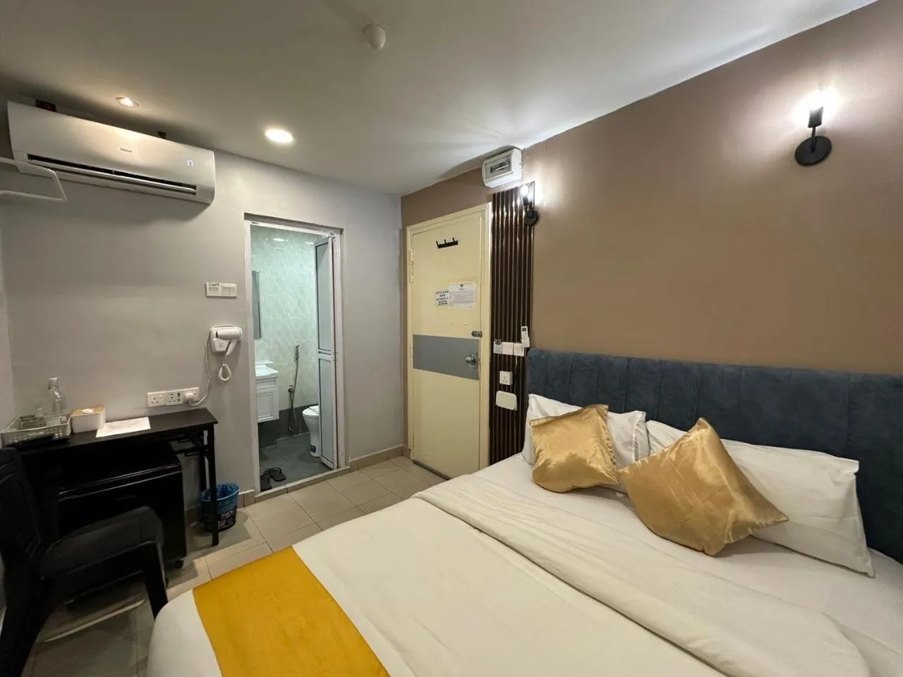 Bed in SS Grey Hotel