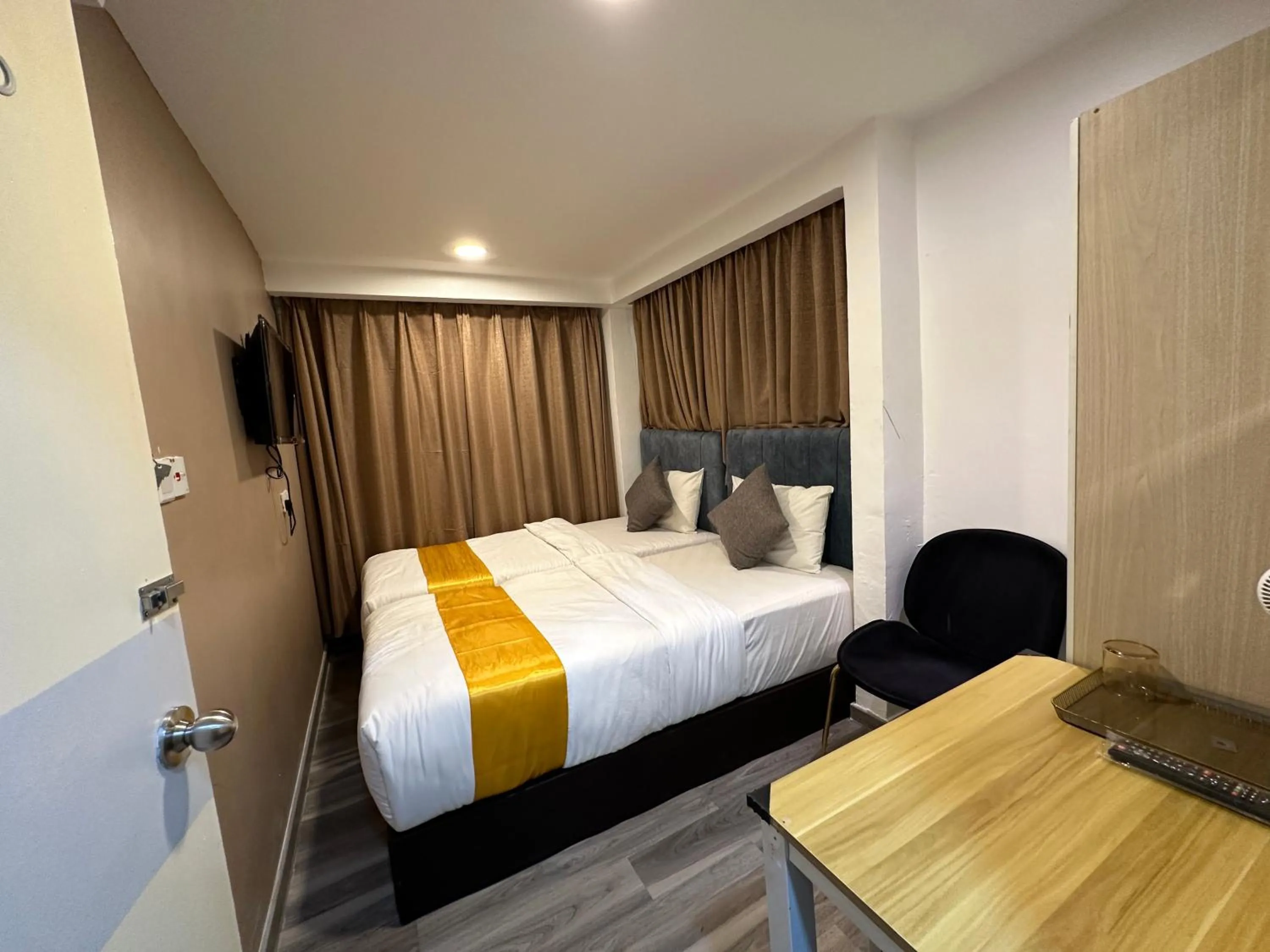 Bed in SS Grey Hotel