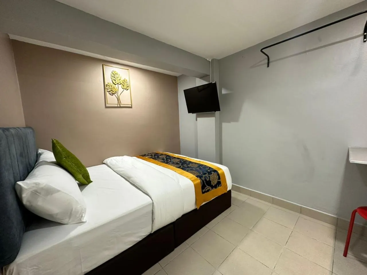 Bedroom, Bed in SS Grey Hotel