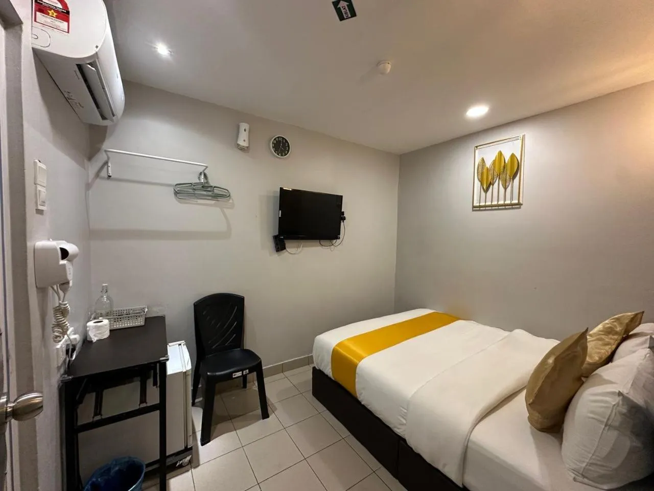 Bed in SS Grey Hotel