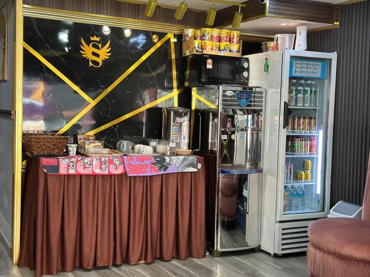 Food and drinks in SS Grey Hotel