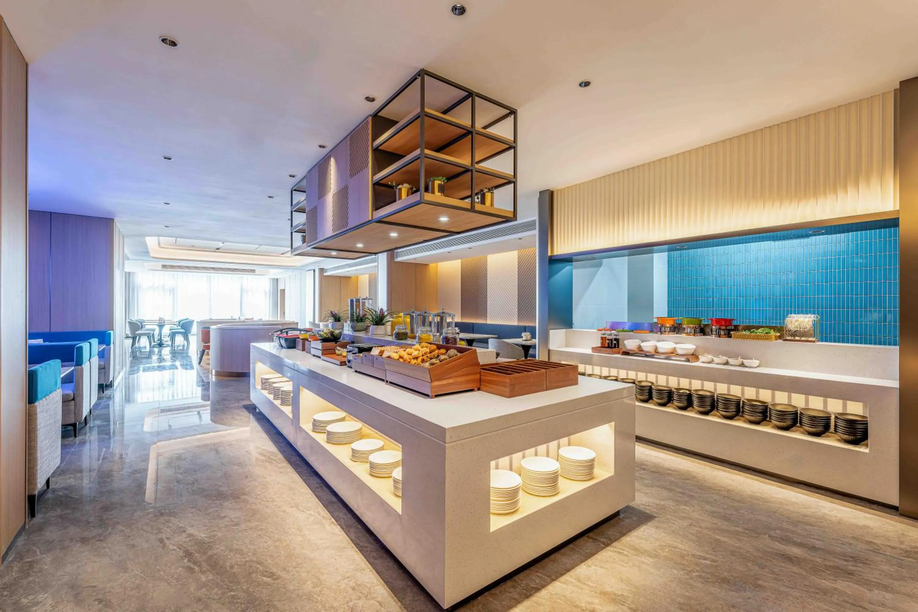 Restaurant/places to eat in Holiday Inn Express Shanghai PVG Airport Zhuqiao - Free shuttle bus to Pudong Airport and Disneyland