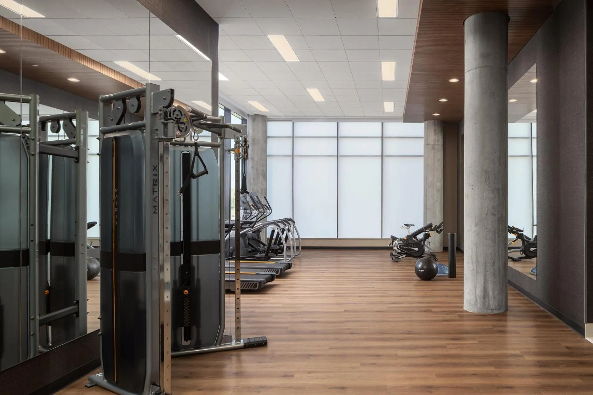 Fitness centre/facilities in Staybridge Suites Montreal Airport - St-Laurent by IHG