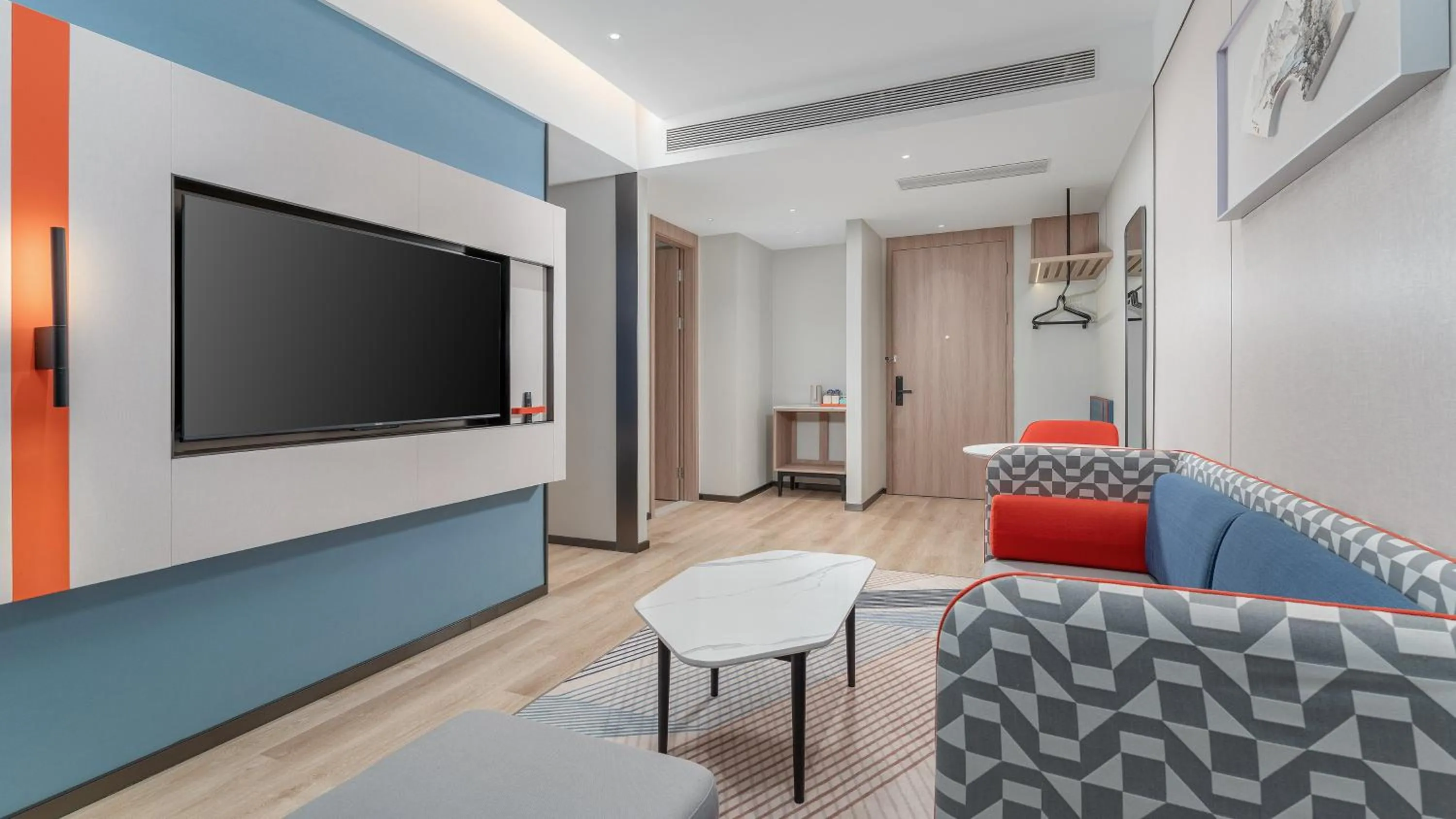 Photo of the whole room in Holiday Inn Express Yangzhou Grand Canal Theatre