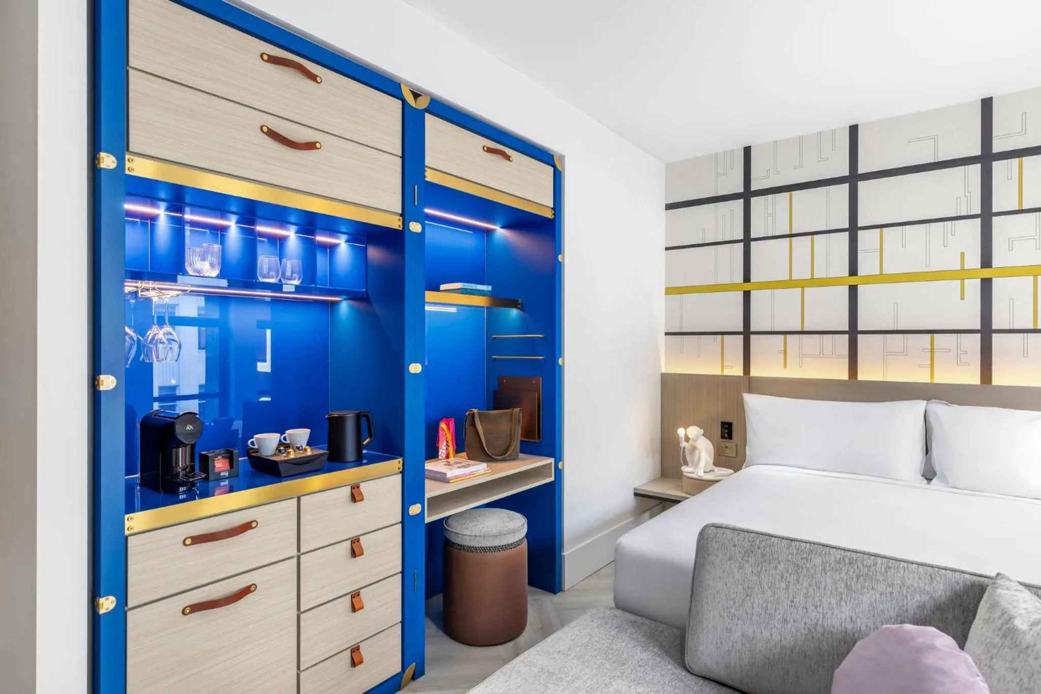 Photo of the whole room, Bed in Hotel Indigo Melbourne Little Collins