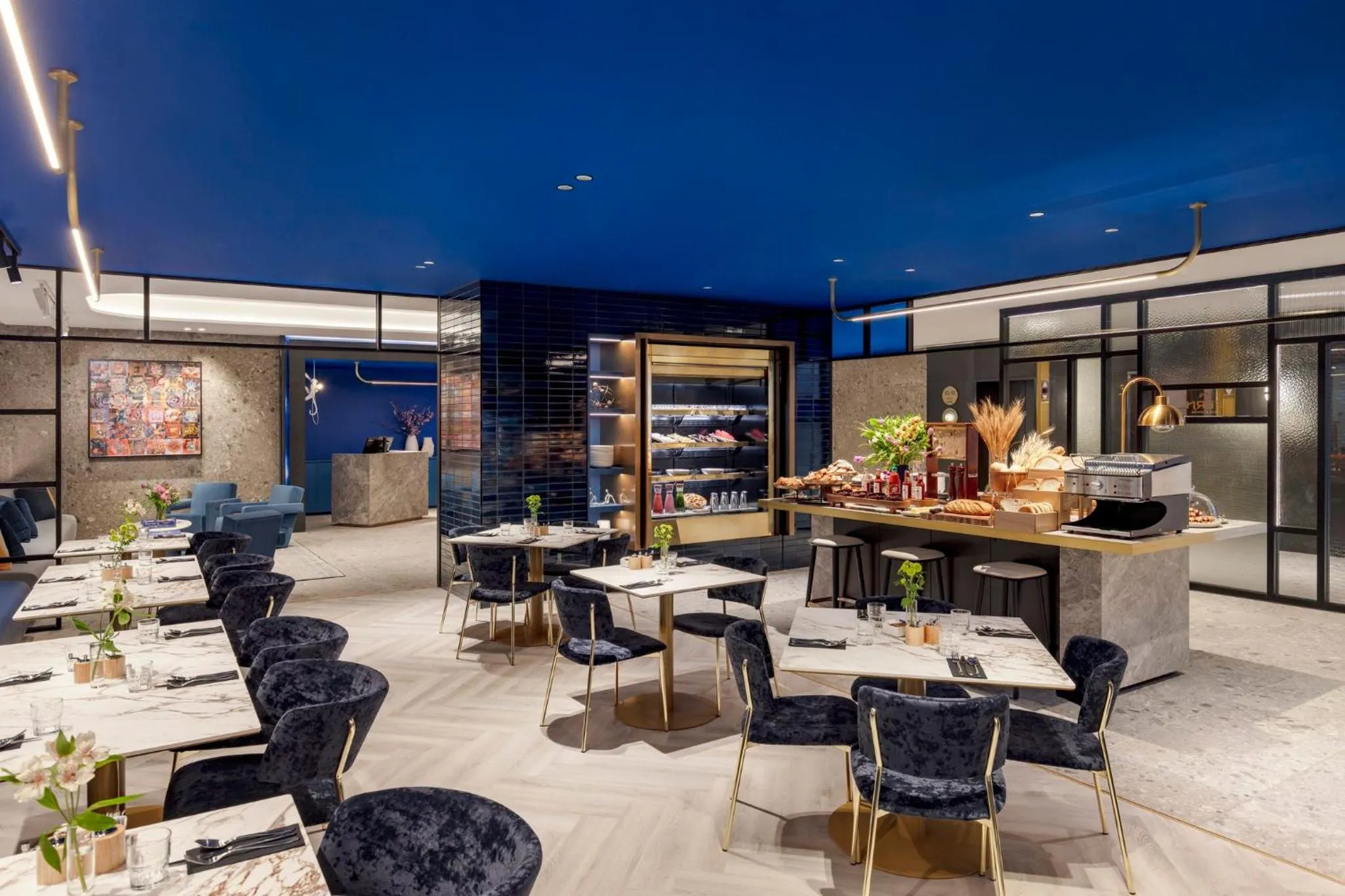 Breakfast in Hotel Indigo Melbourne Little Collins