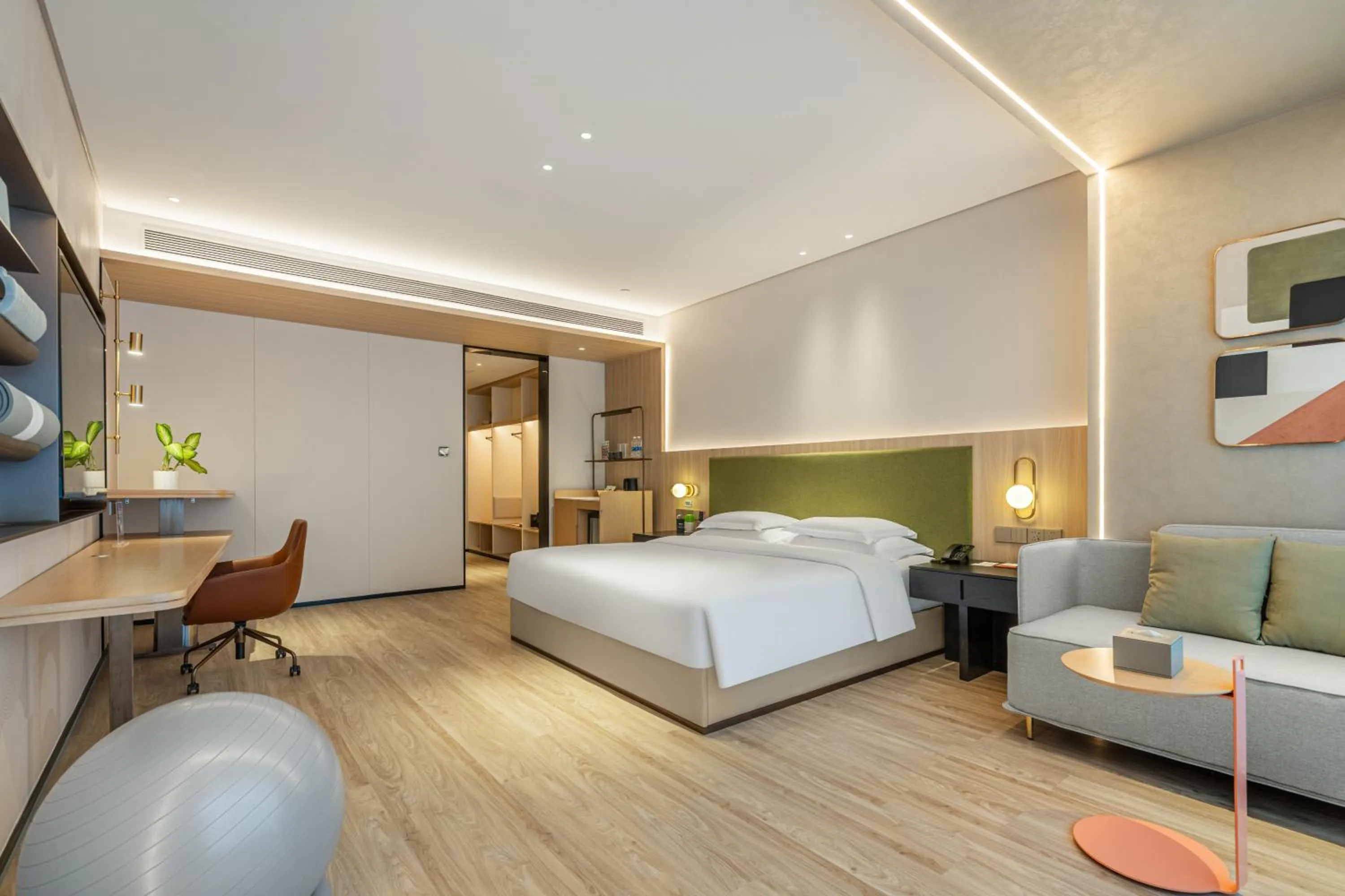 Bed in EVEN Hotel Hangzhou Yintai City by IHG