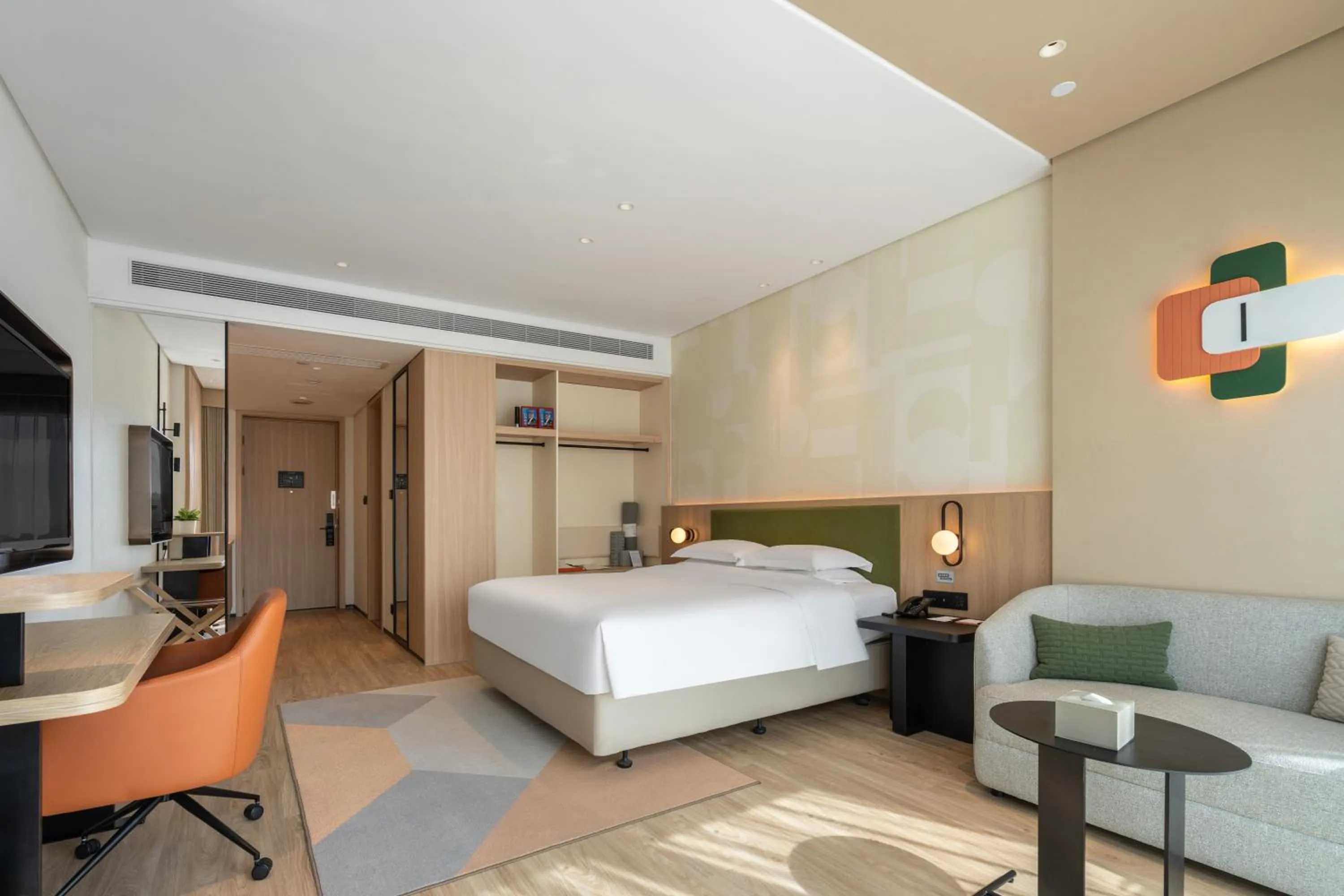 Bed in EVEN Hotel Hangzhou Yintai City by IHG