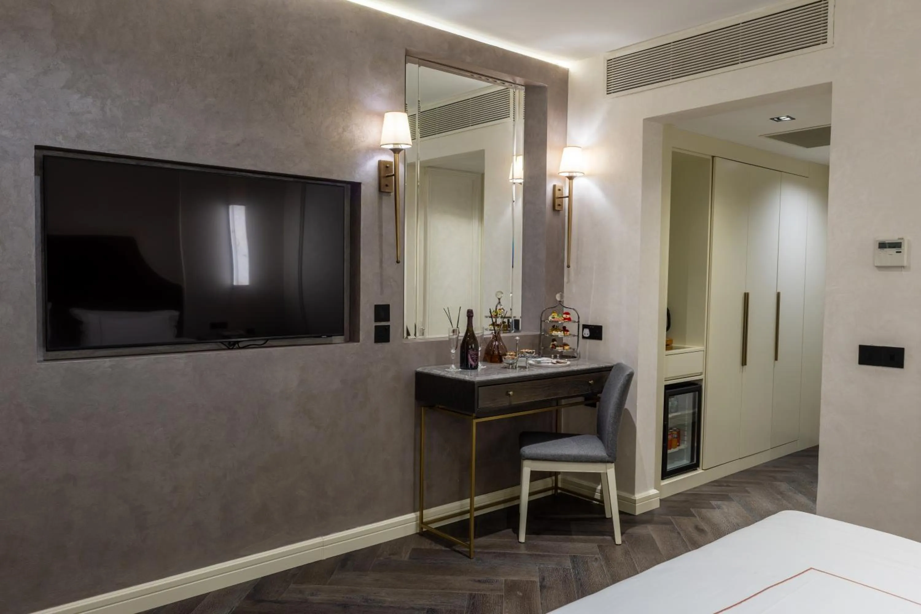 Grand Opera Hotel & Casino & Spa