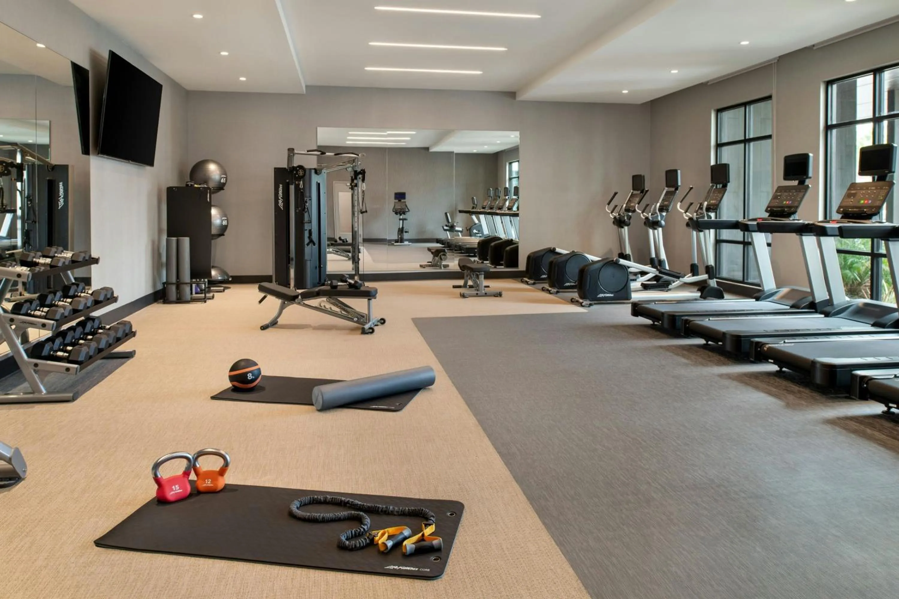 Fitness centre/facilities in Courtyard by Marriott San Bernardino Loma Linda
