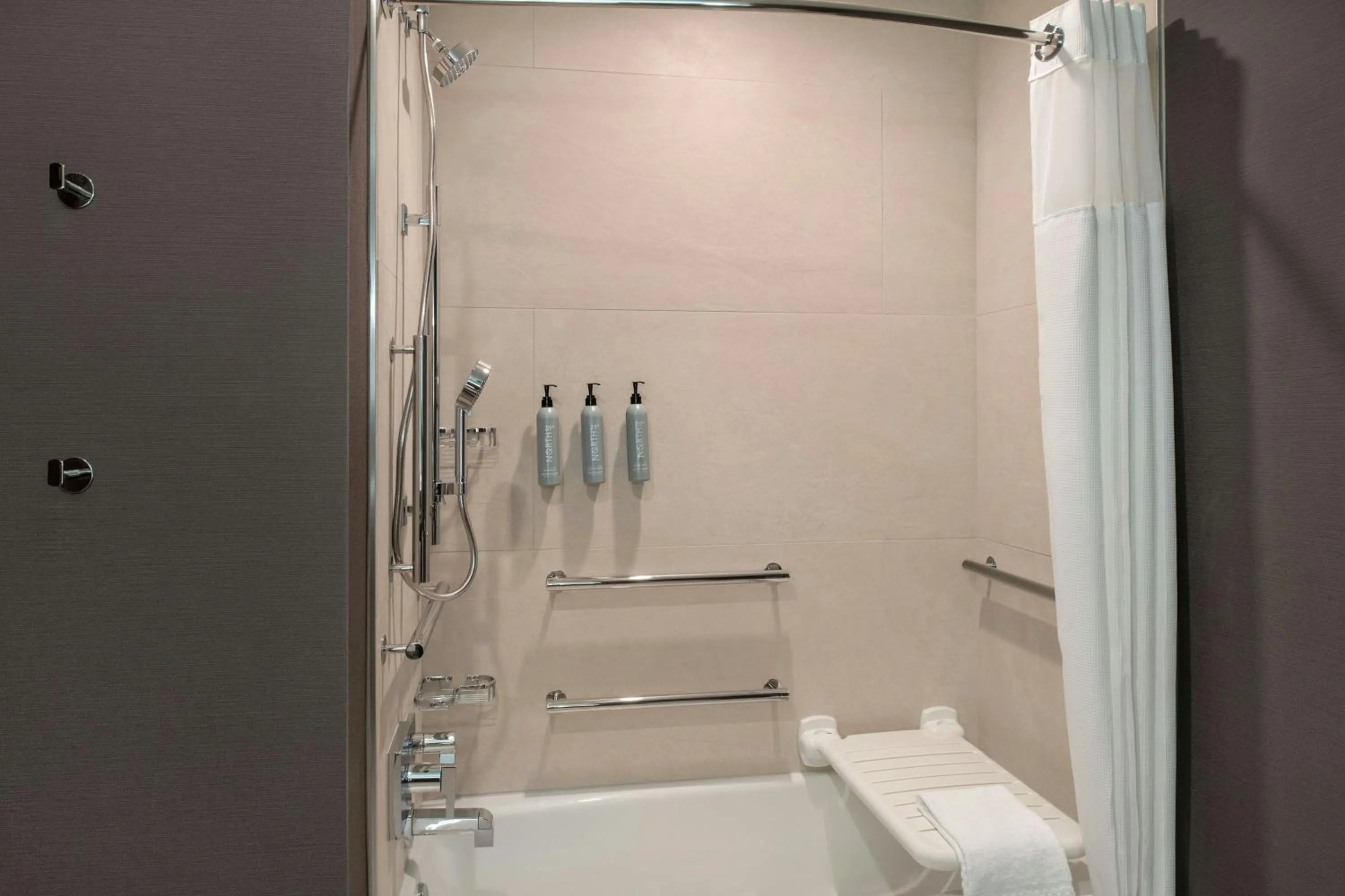 Photo of the whole room in Courtyard by Marriott San Bernardino Loma Linda