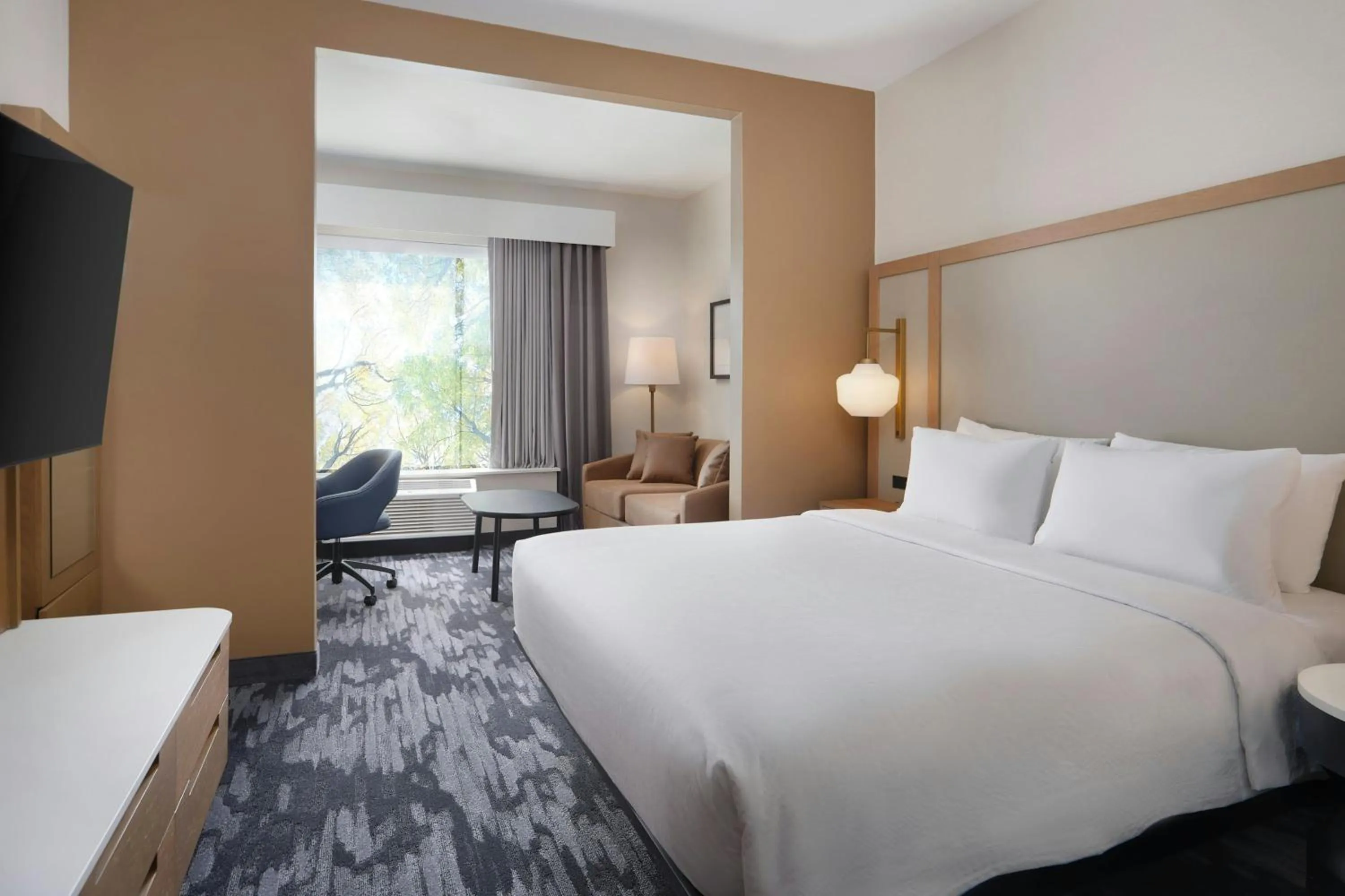 Photo of the whole room, Bed in Fairfield by Marriott Inn & Suites Durham