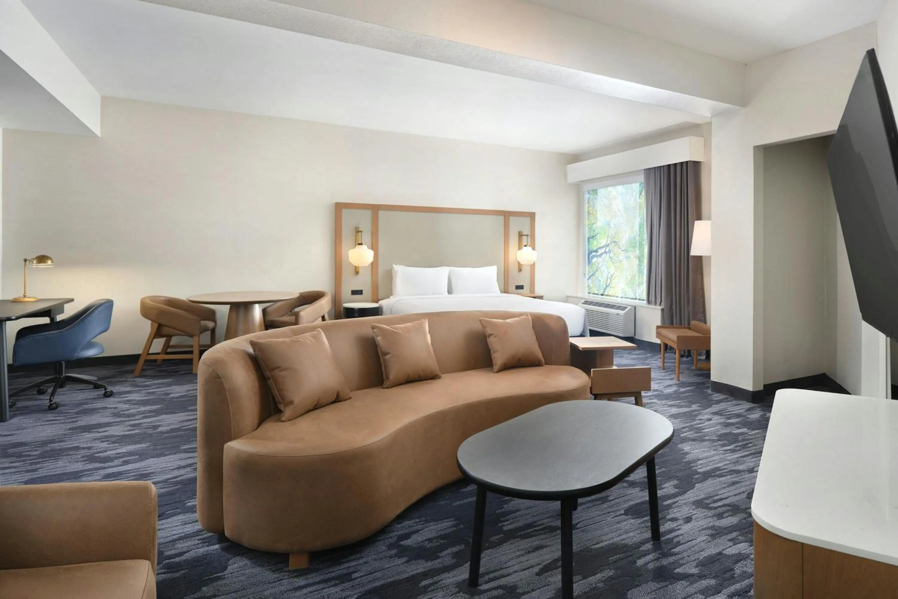 Photo of the whole room, Bed in Fairfield by Marriott Inn & Suites Durham