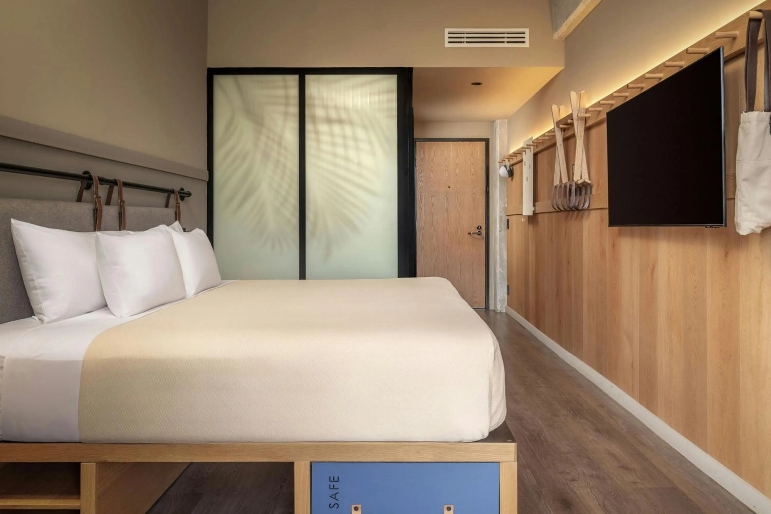 Photo of the whole room, Bed in Moxy Tulum