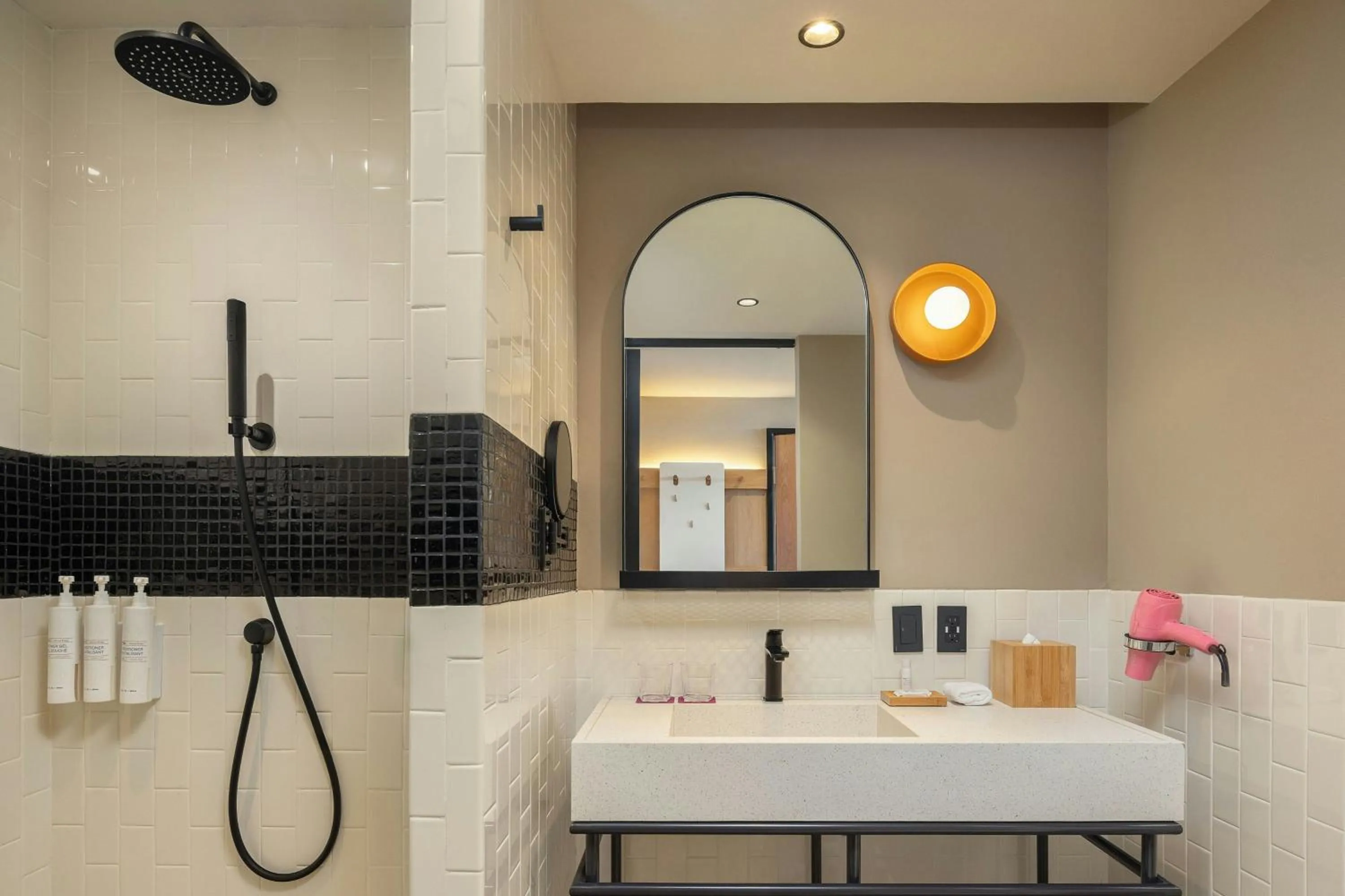 Photo of the whole room in Moxy Tulum