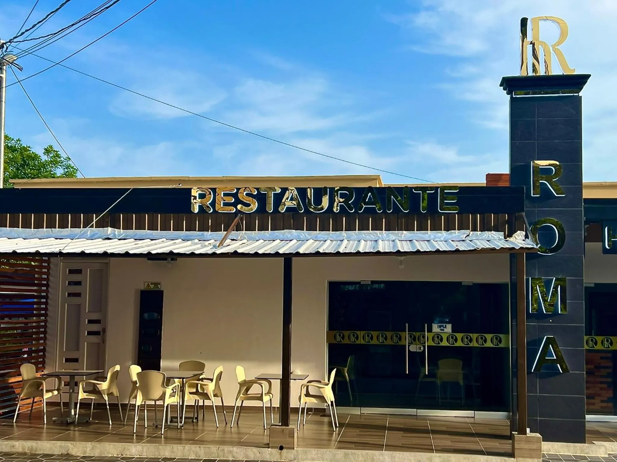 Restaurant/places to eat in Hotel Roma Urabá