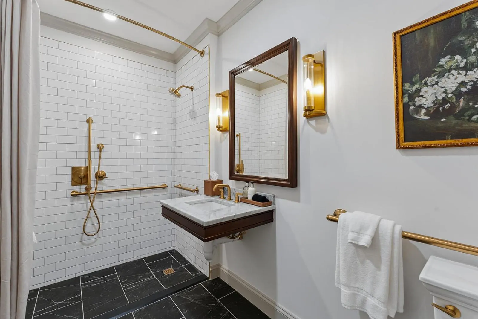 Shower in Hotel Burg