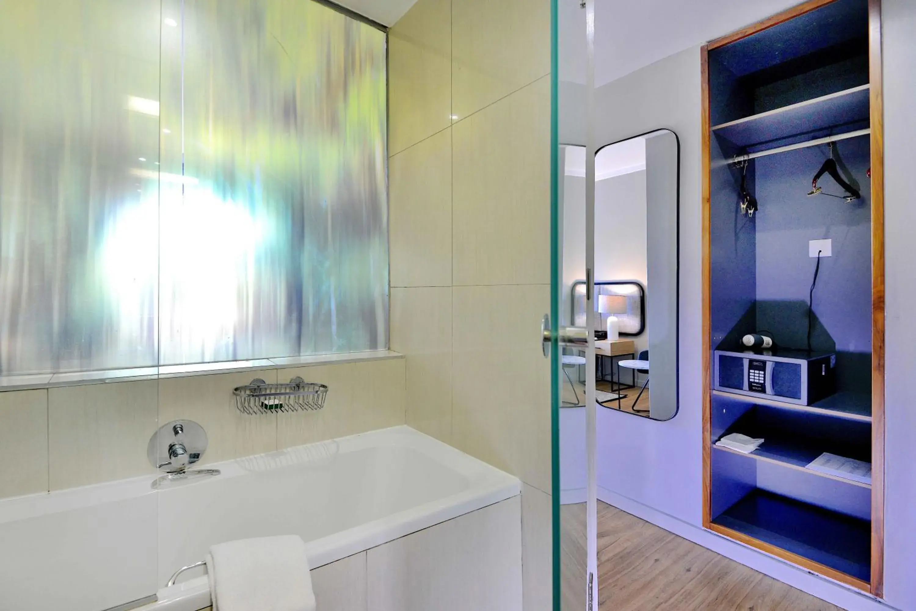 Deluxe Twin Room - single occupancy in Cresta Lodge Harare Deluxe Twin Room - single occupancy in Cresta Lodge Harare