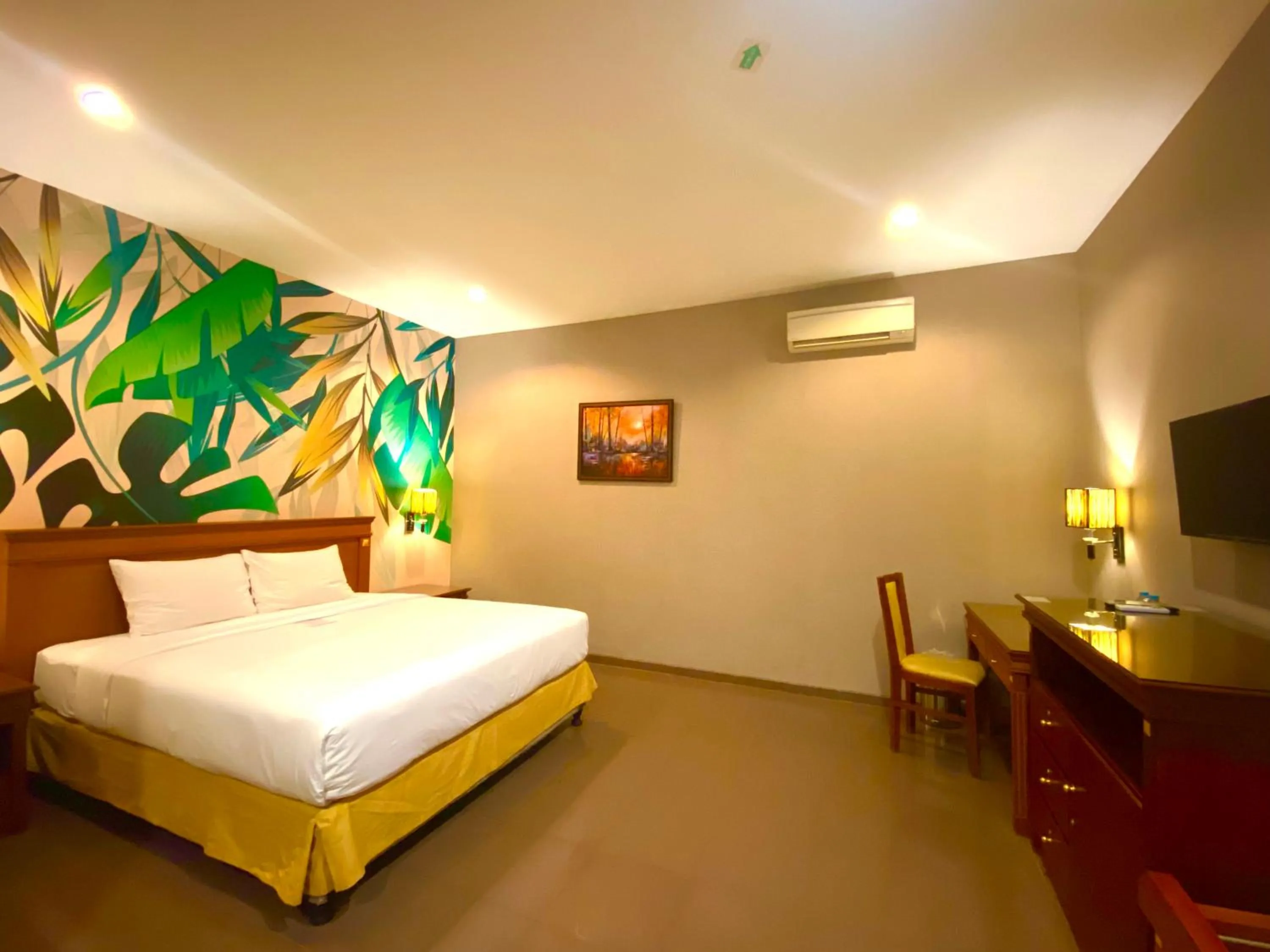 Bed in Hotel Golden Season