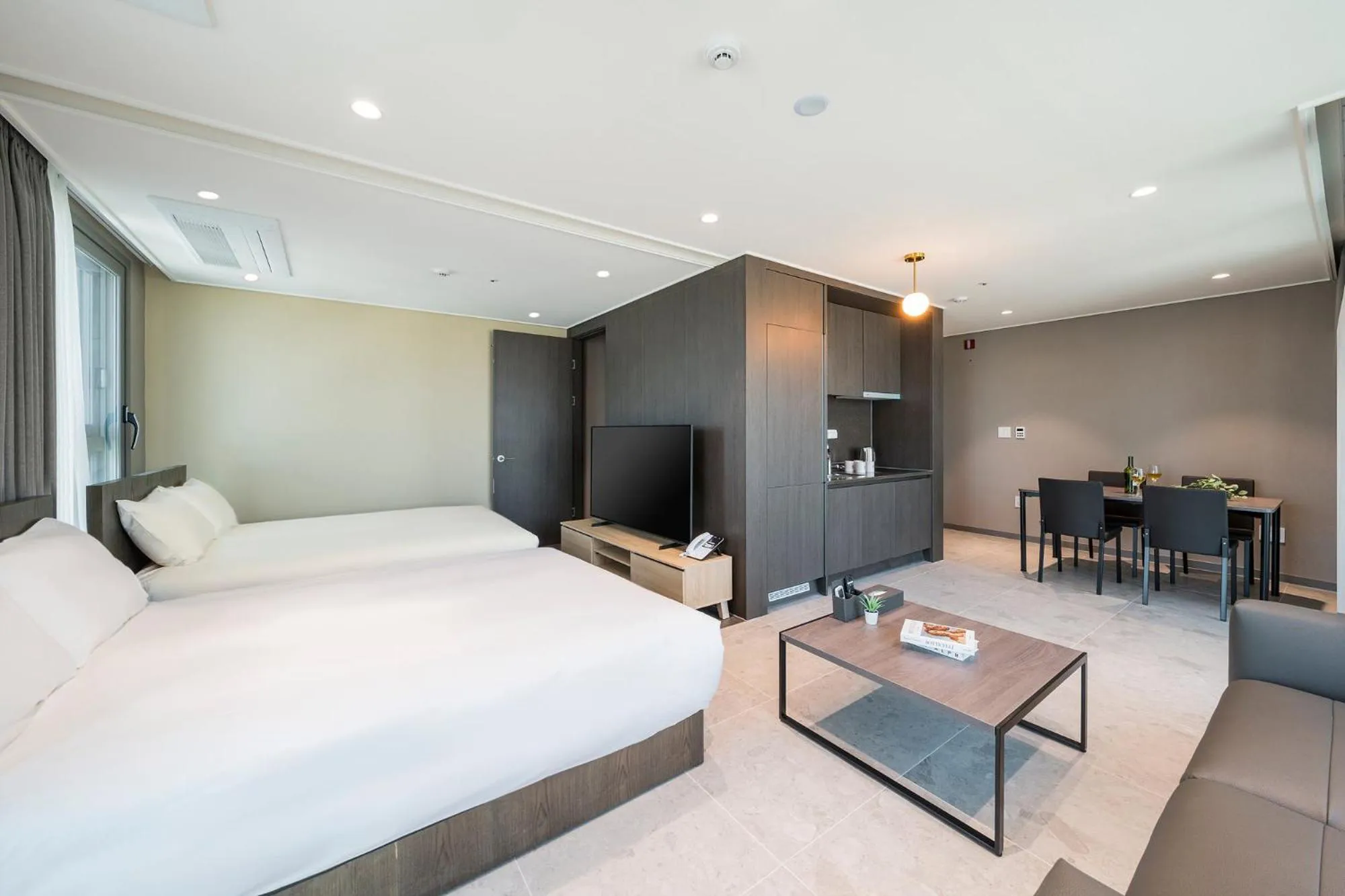 Bed in Sokcho Mari Vista Hotel