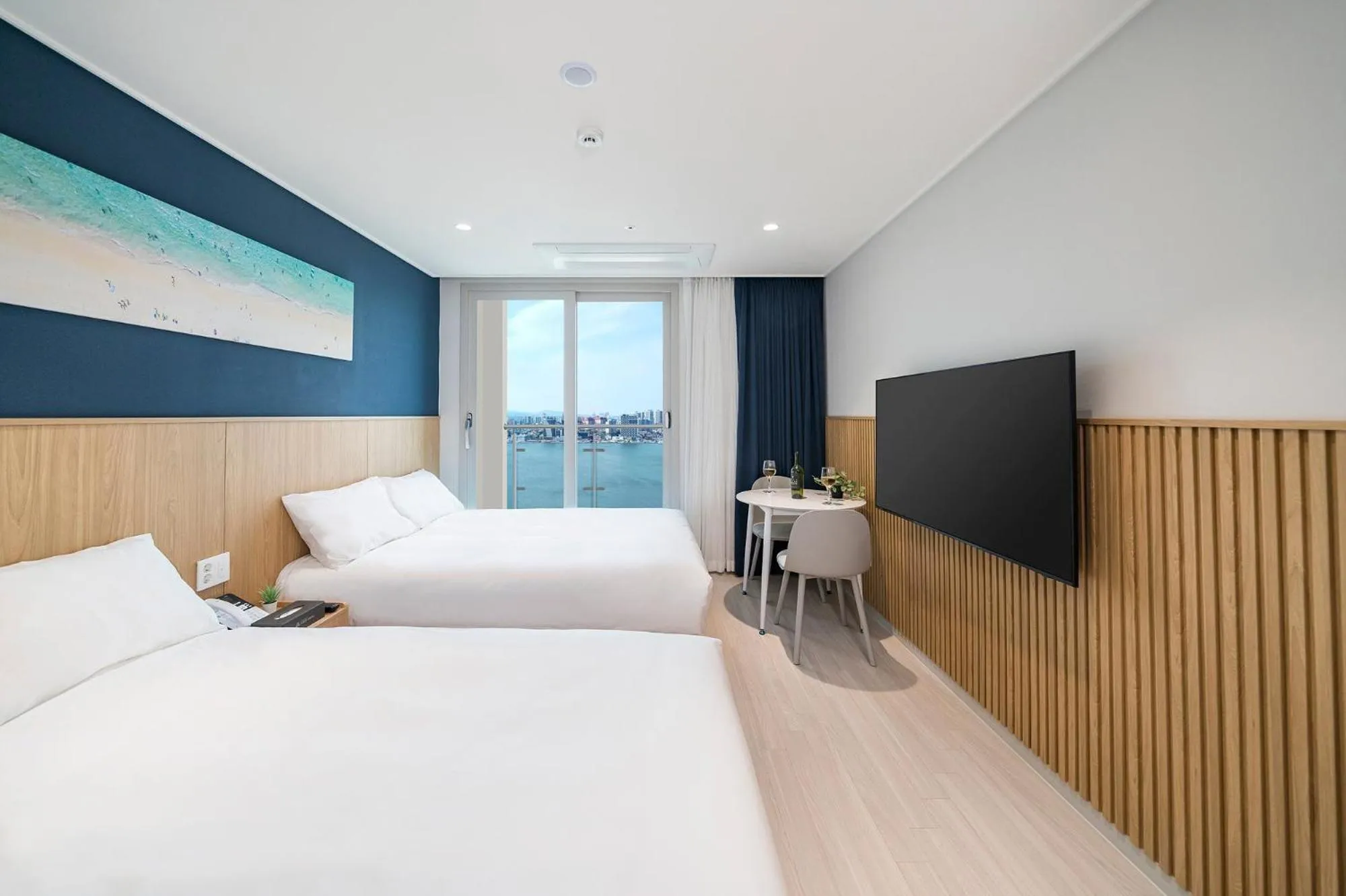 Bed in Sokcho Mari Vista Hotel