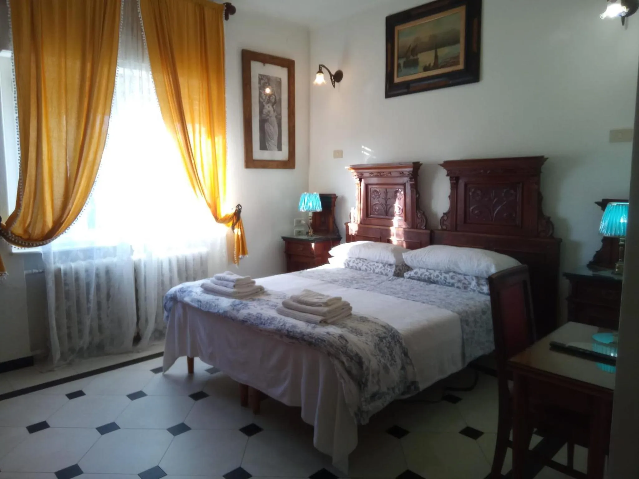 Bed in Villa Fiorita