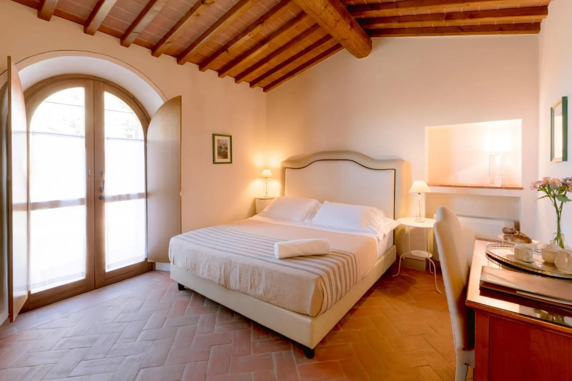 Bedroom, Bed in Borgo Sant'Ambrogio - Resort