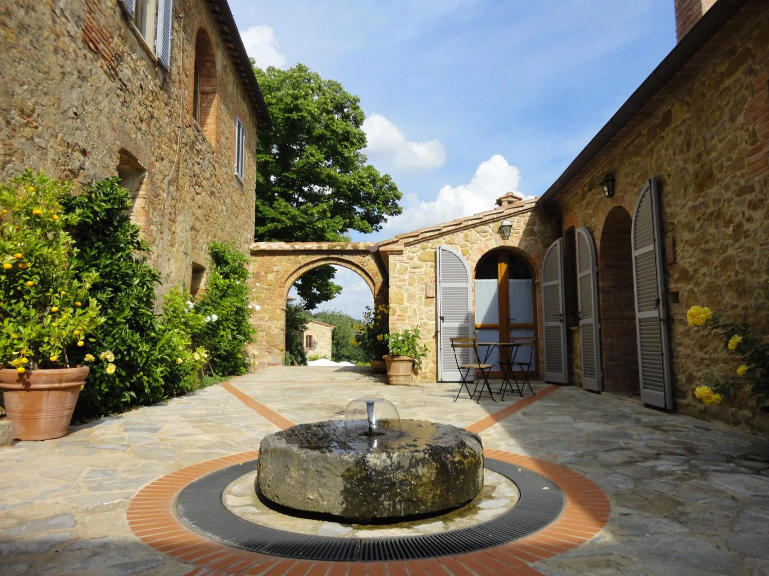Patio in Borgo Sant'Ambrogio - Resort