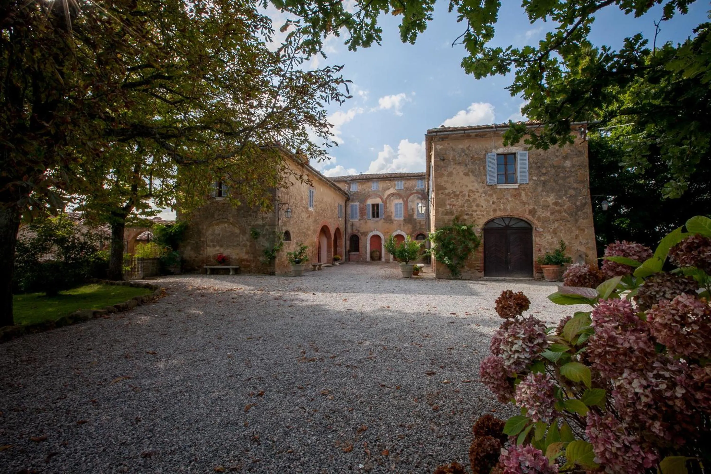 Facade/entrance in Borgo Sant'Ambrogio - Resort