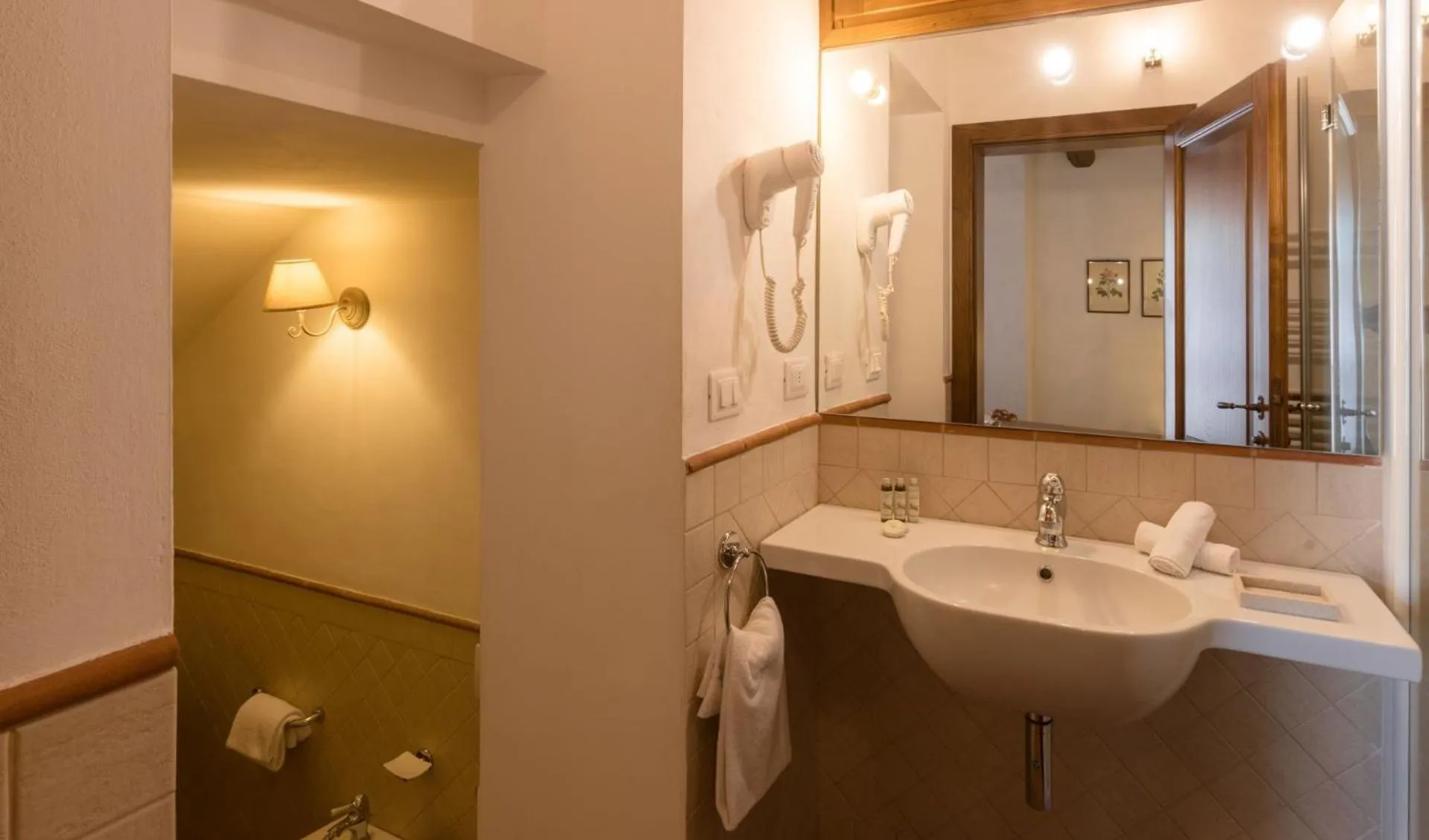 Bathroom in Borgo Sant'Ambrogio - Resort